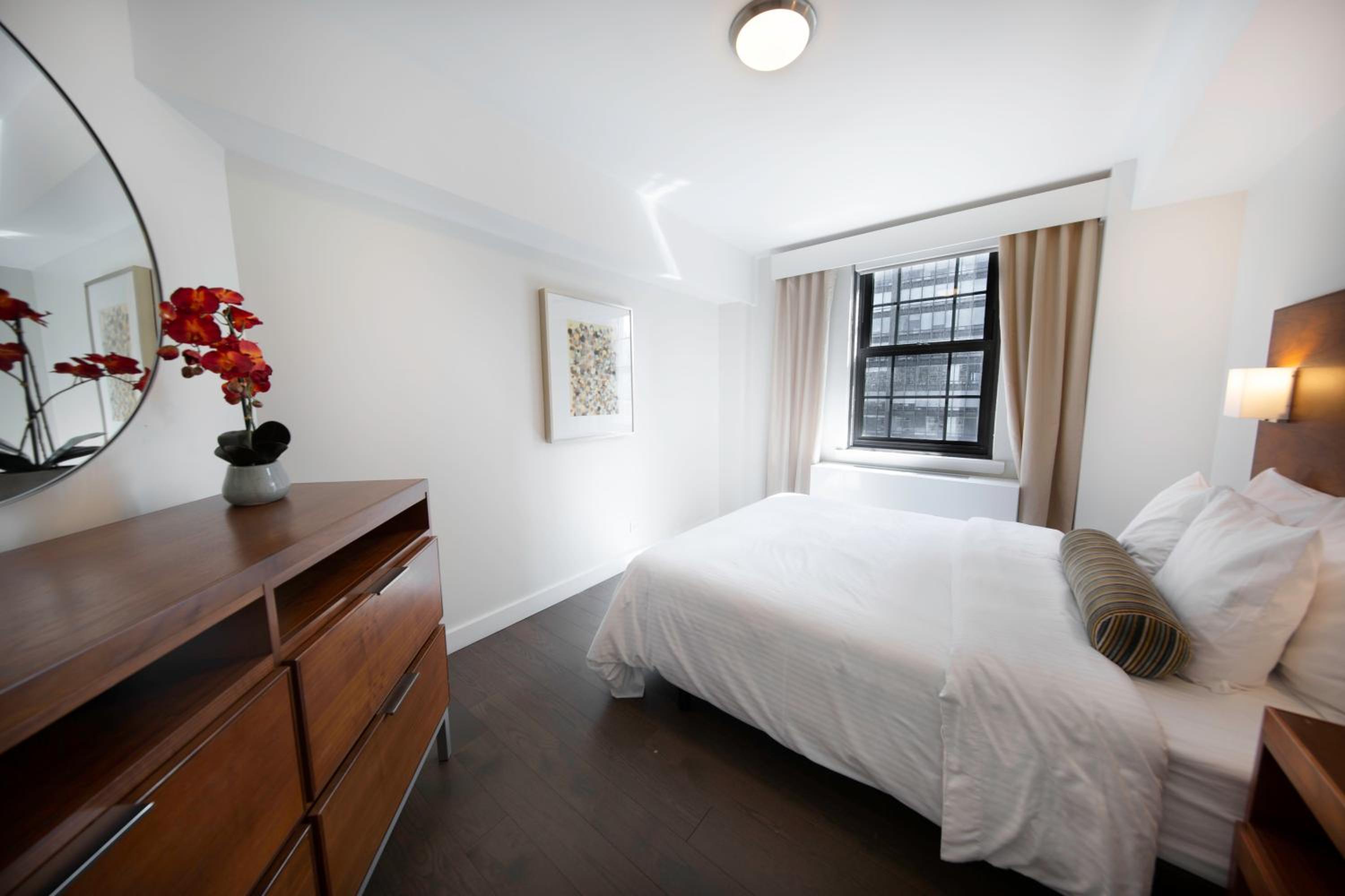 3 Queen Beds, Three-Bedroom Apartment, Non-Smoking