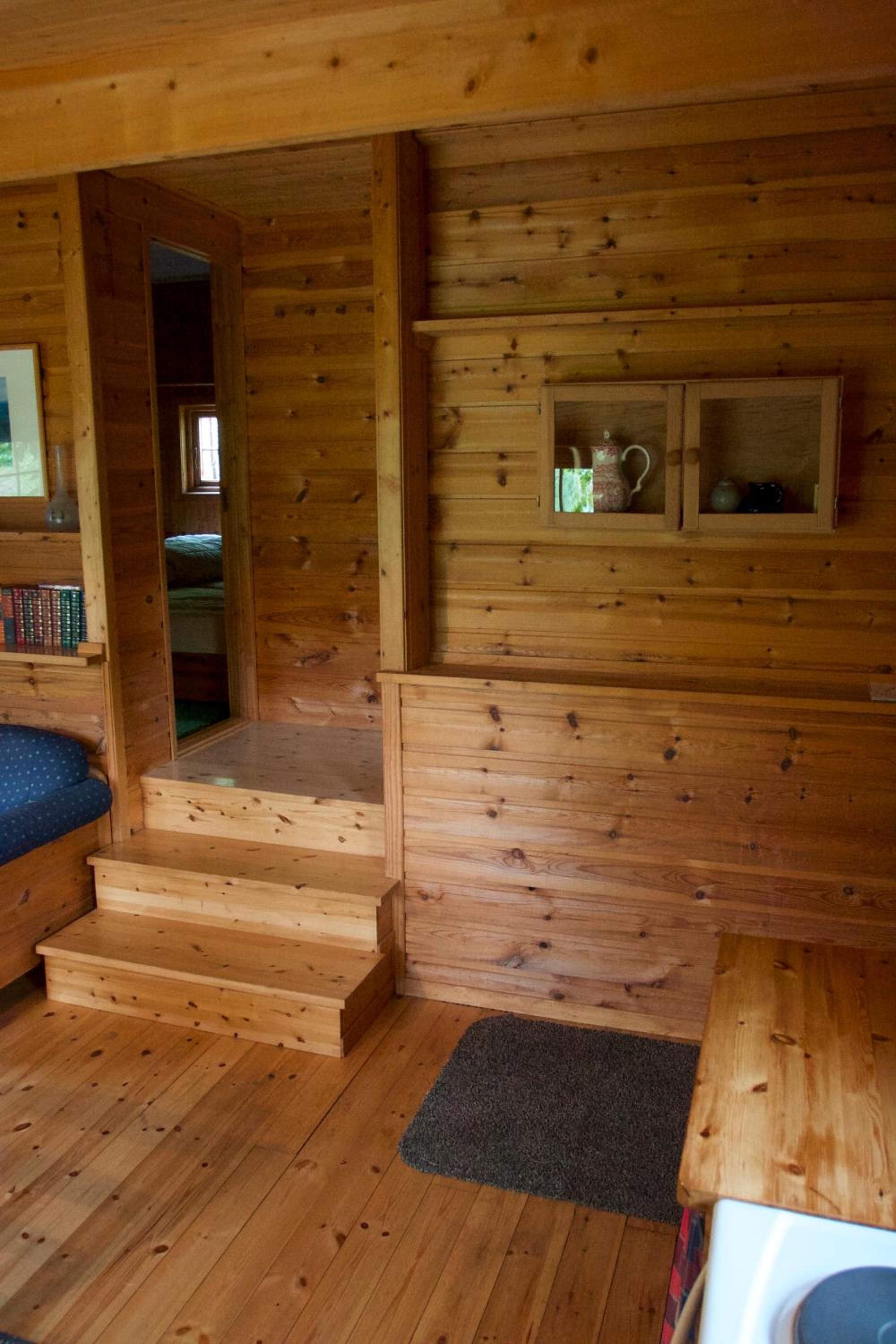 Two-Bedroom Cottage - Photo 5