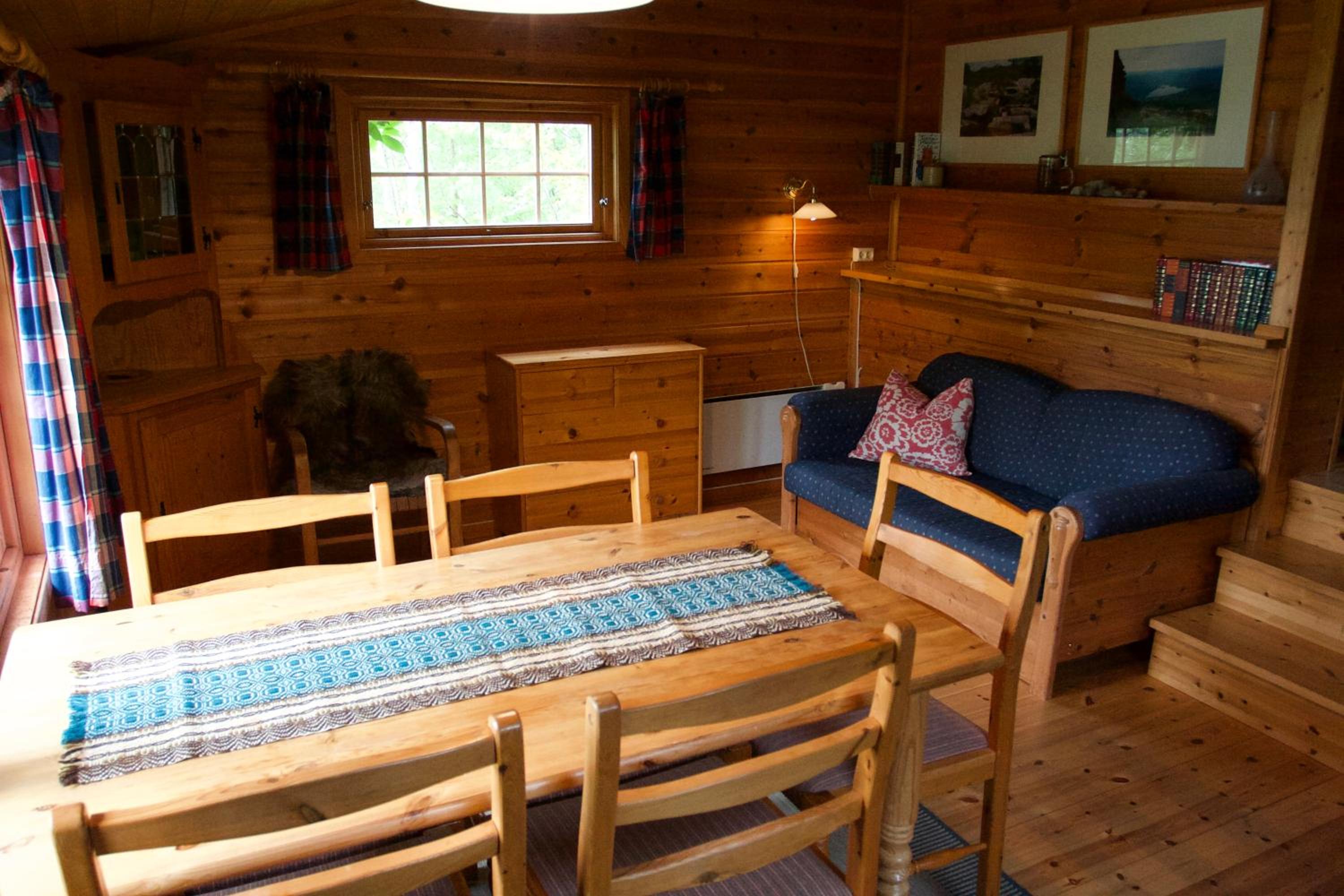 Two-Bedroom Cottage - Photo 8