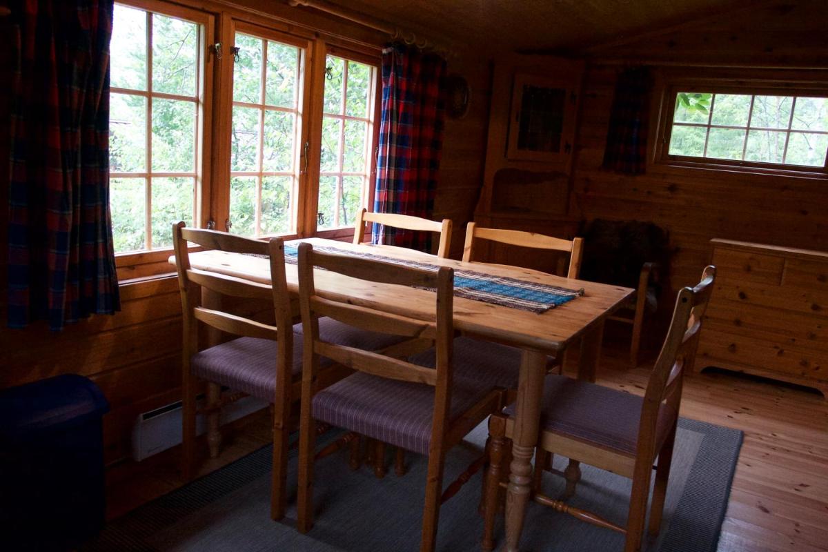 Two-Bedroom Cottage - Photo 9