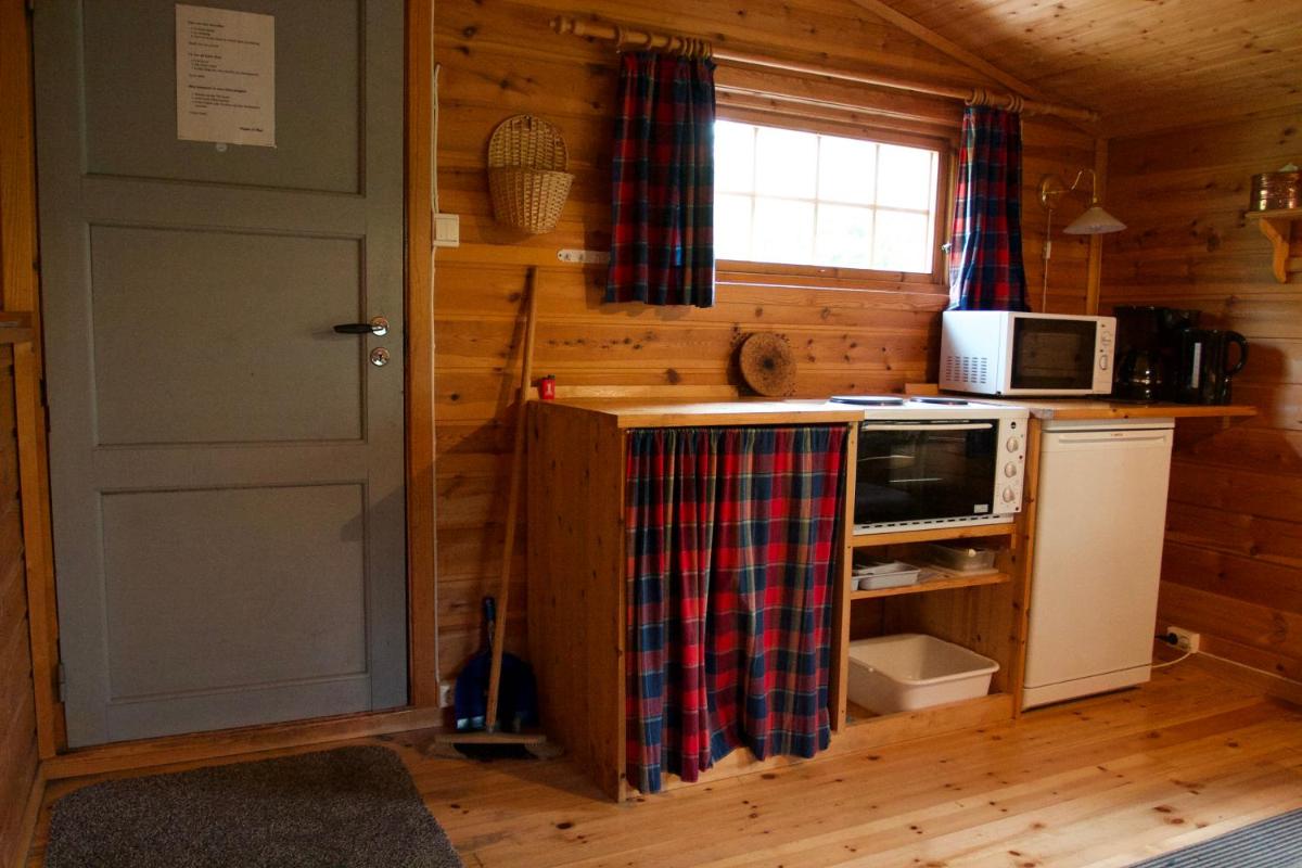 Two-Bedroom Cottage - Photo 10