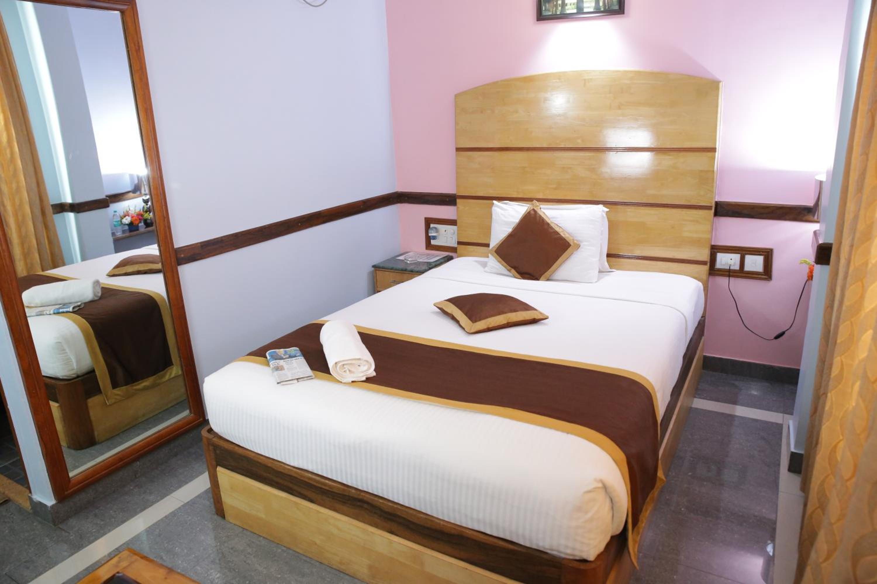 Deluxe Room - Photo 2