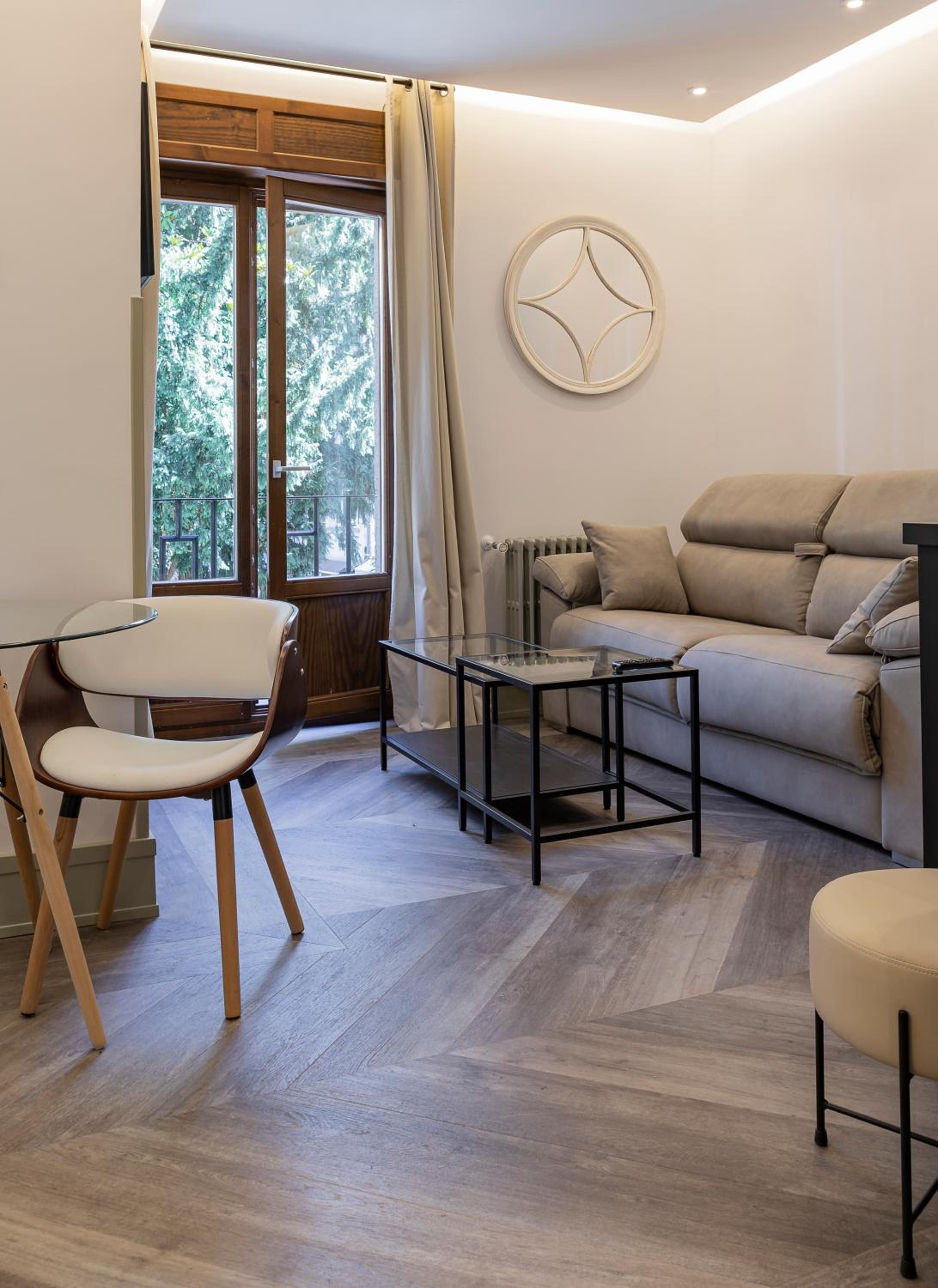 Apartamento con Balcón