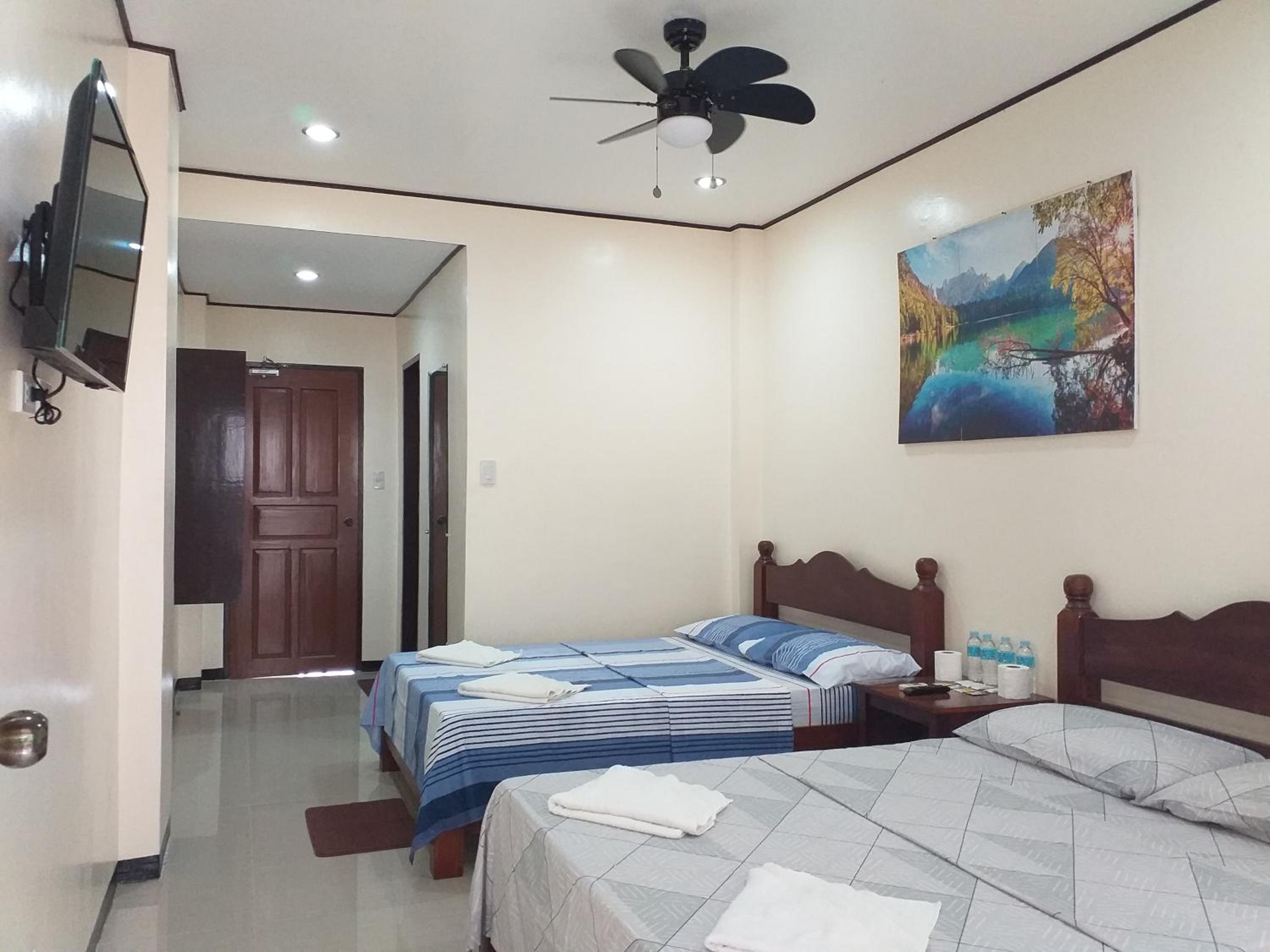 Quadruple Room with Terrace