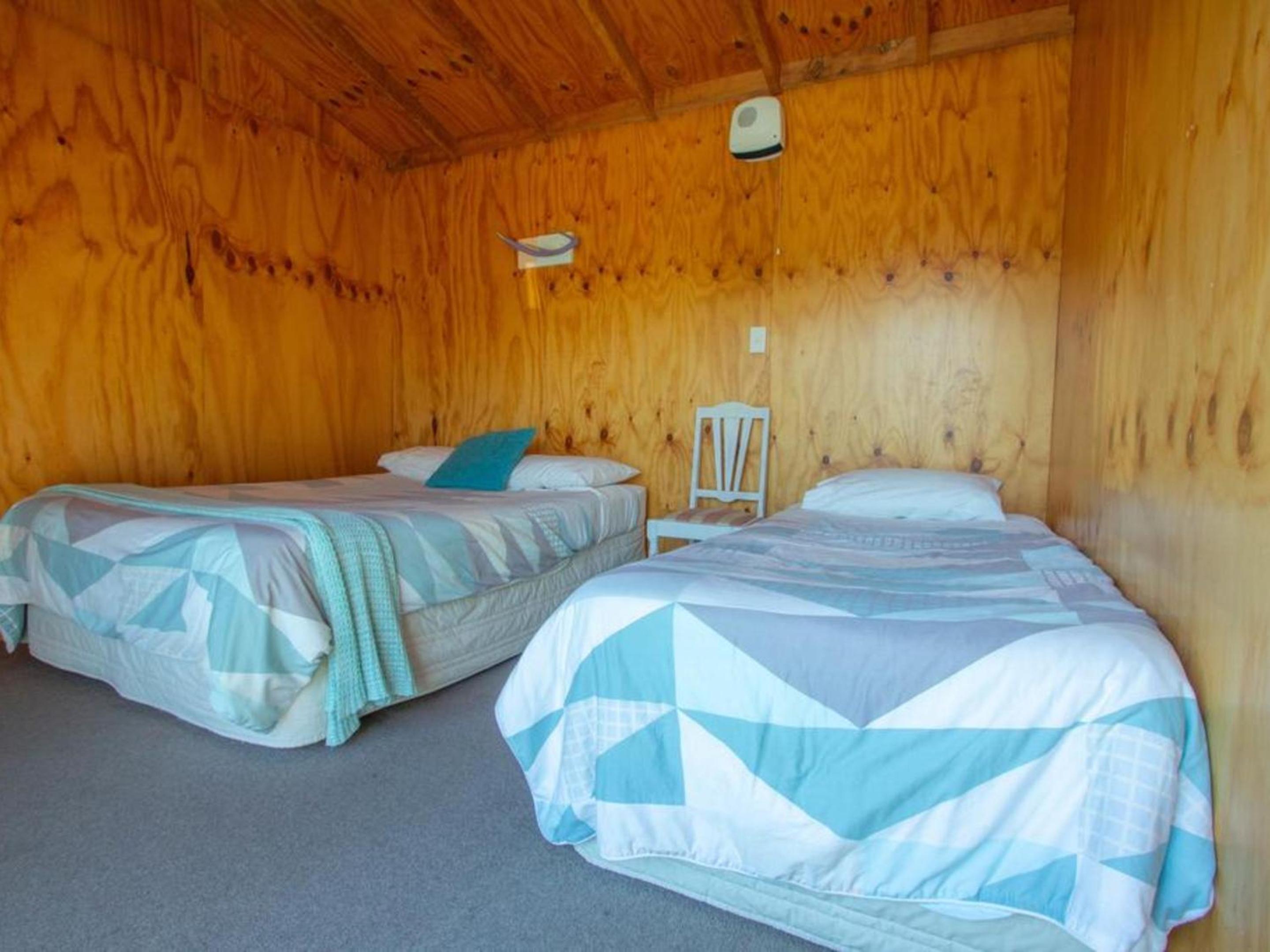 Standard Cabin with Shared Bathroom (3 People) photo 1