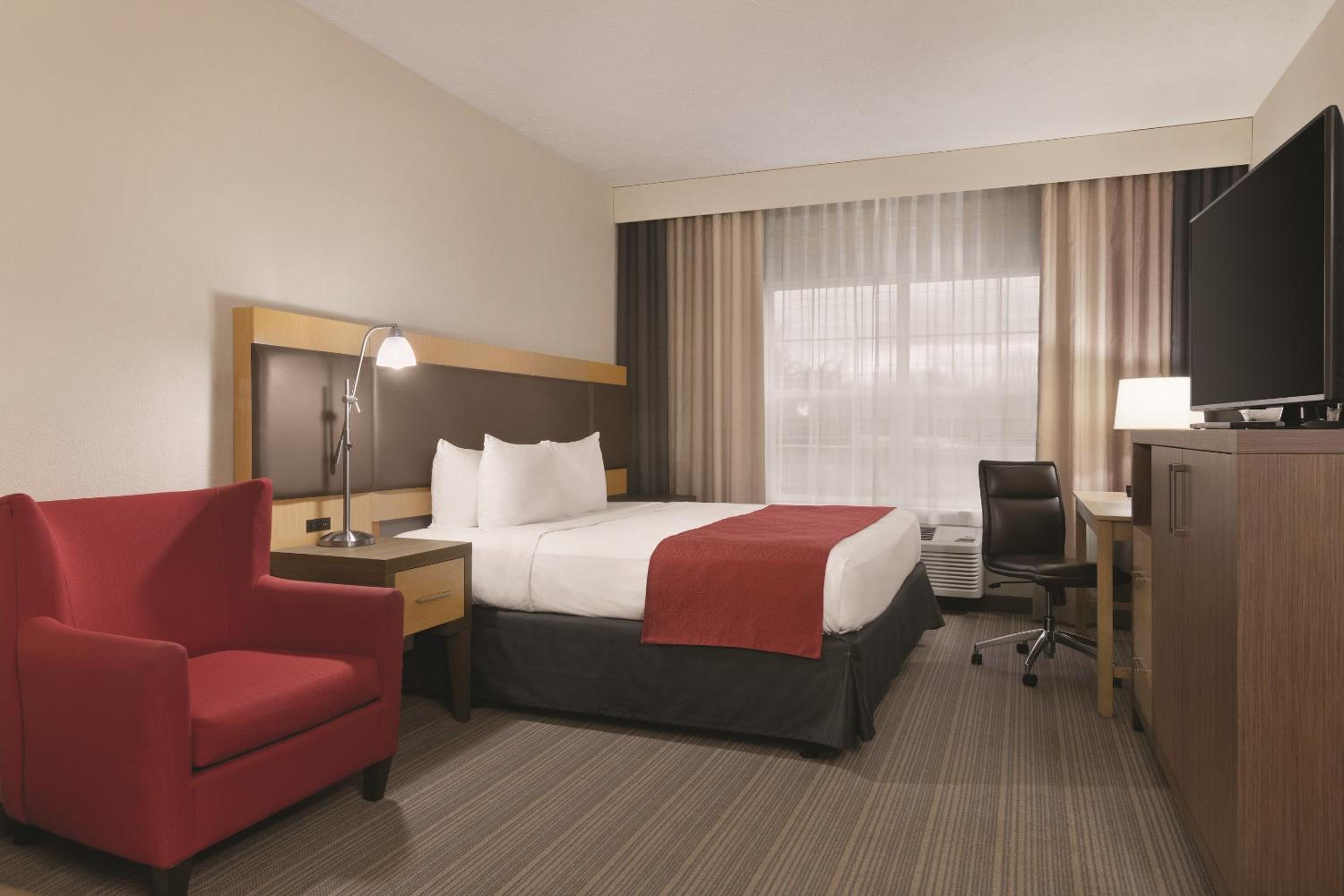 King Room - Disability Access - Photo 4
