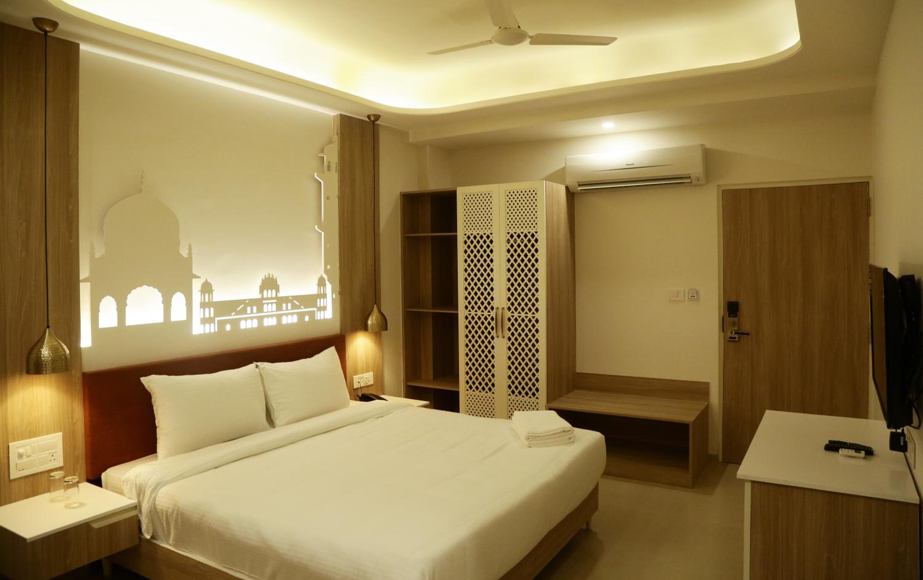 Superior Double Room - Photo 12