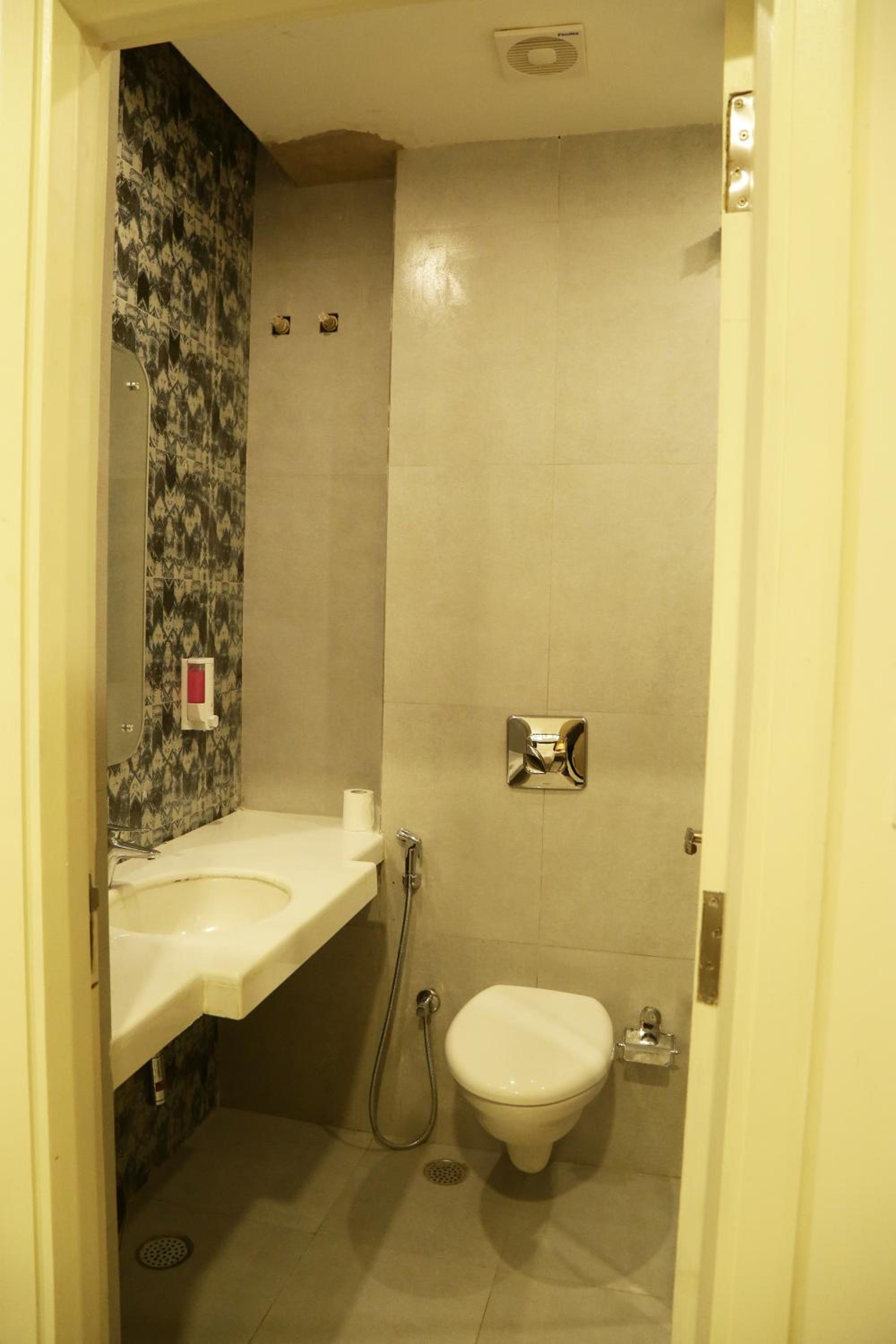 Deluxe Room - Photo 2