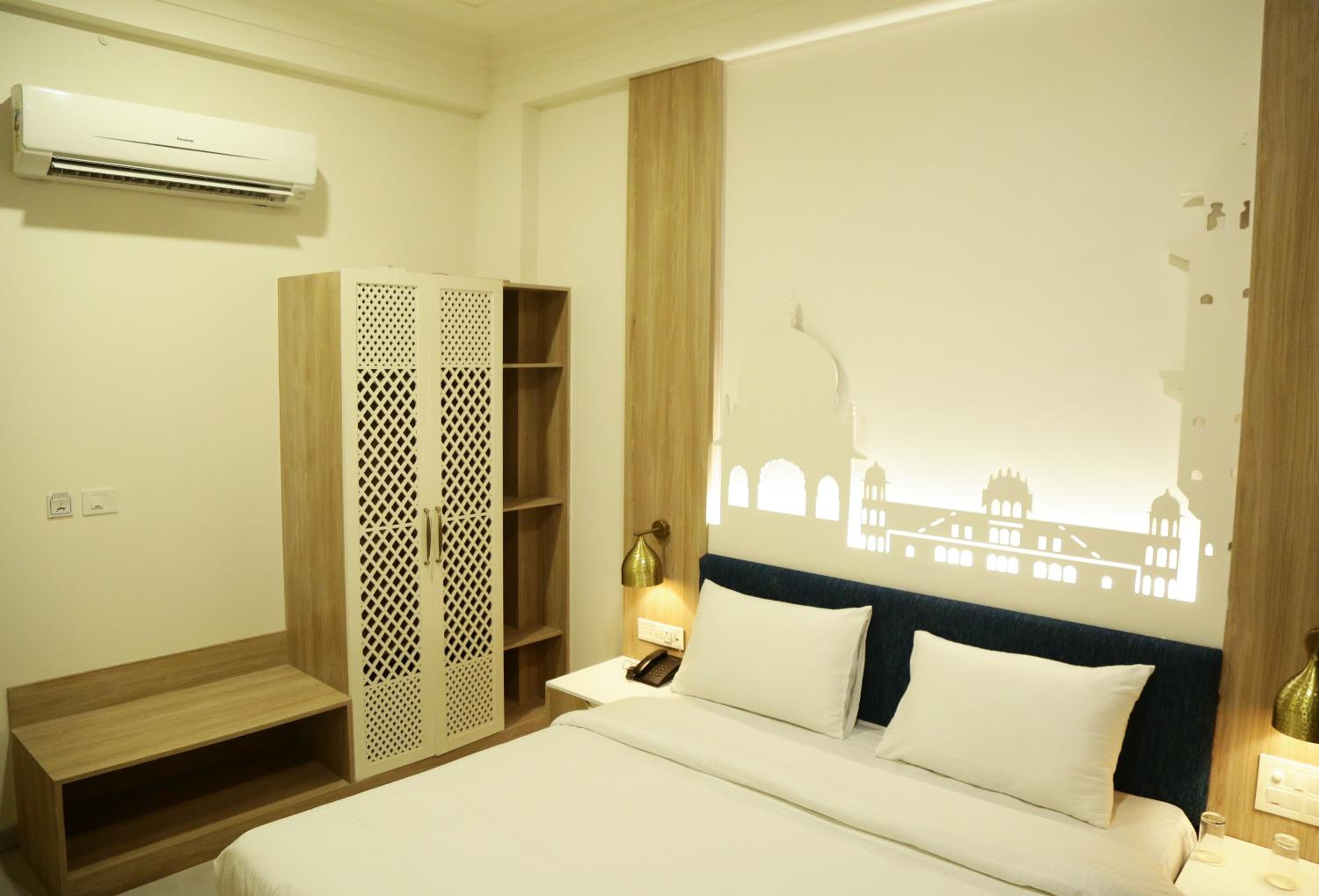 Superior Double Room - Photo 9