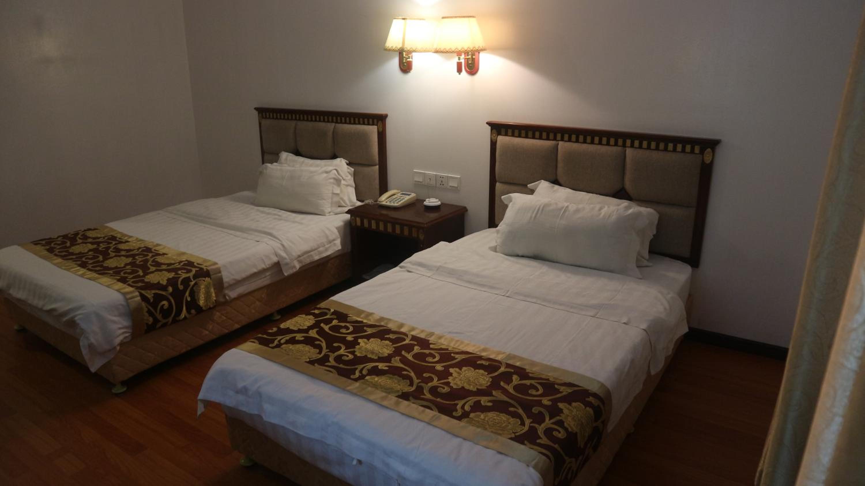 Twin Room - Photo 6