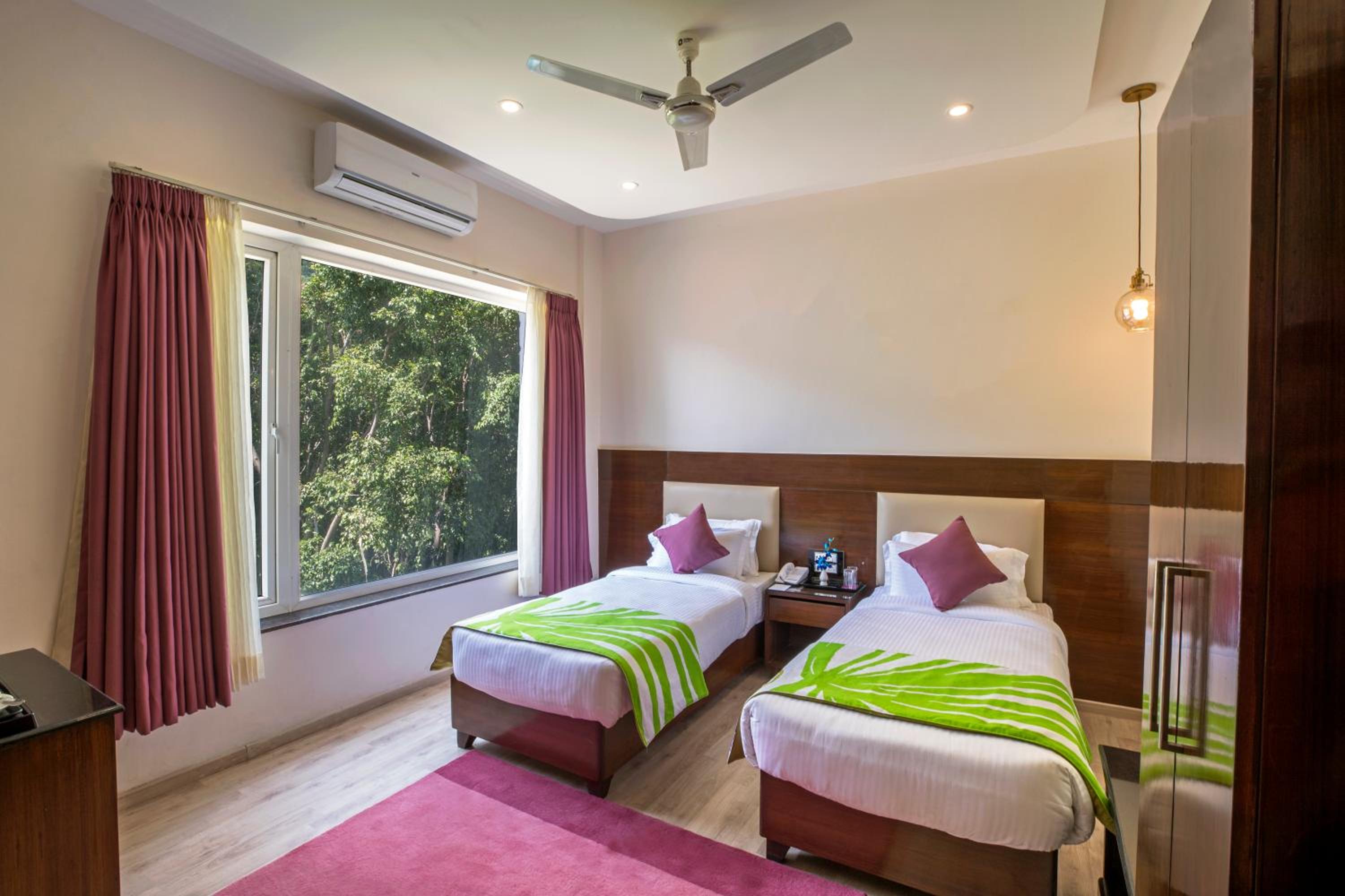 Deluxe Twin Room - Photo 1