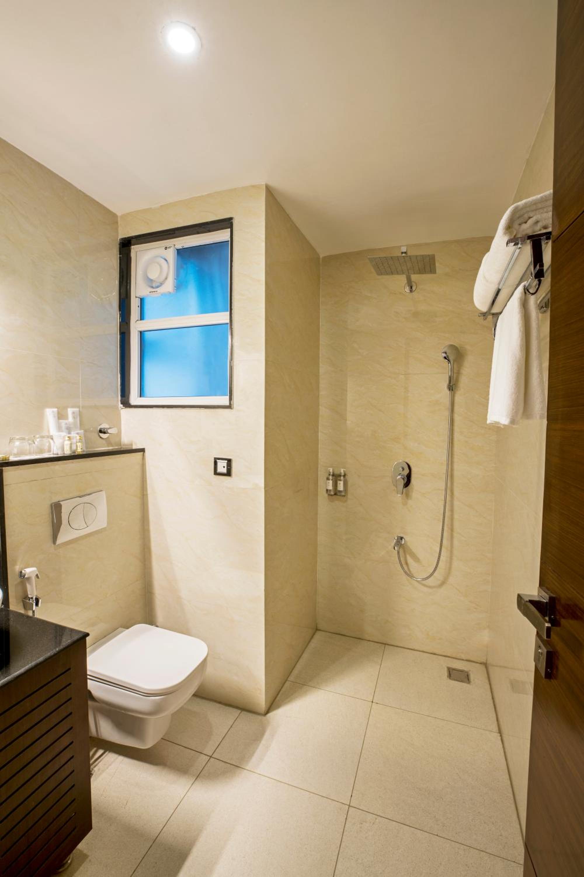 Deluxe Twin Room - Photo 5