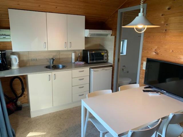 Standard Cottage (5 Adults) with Private Bathroom - Photo 2