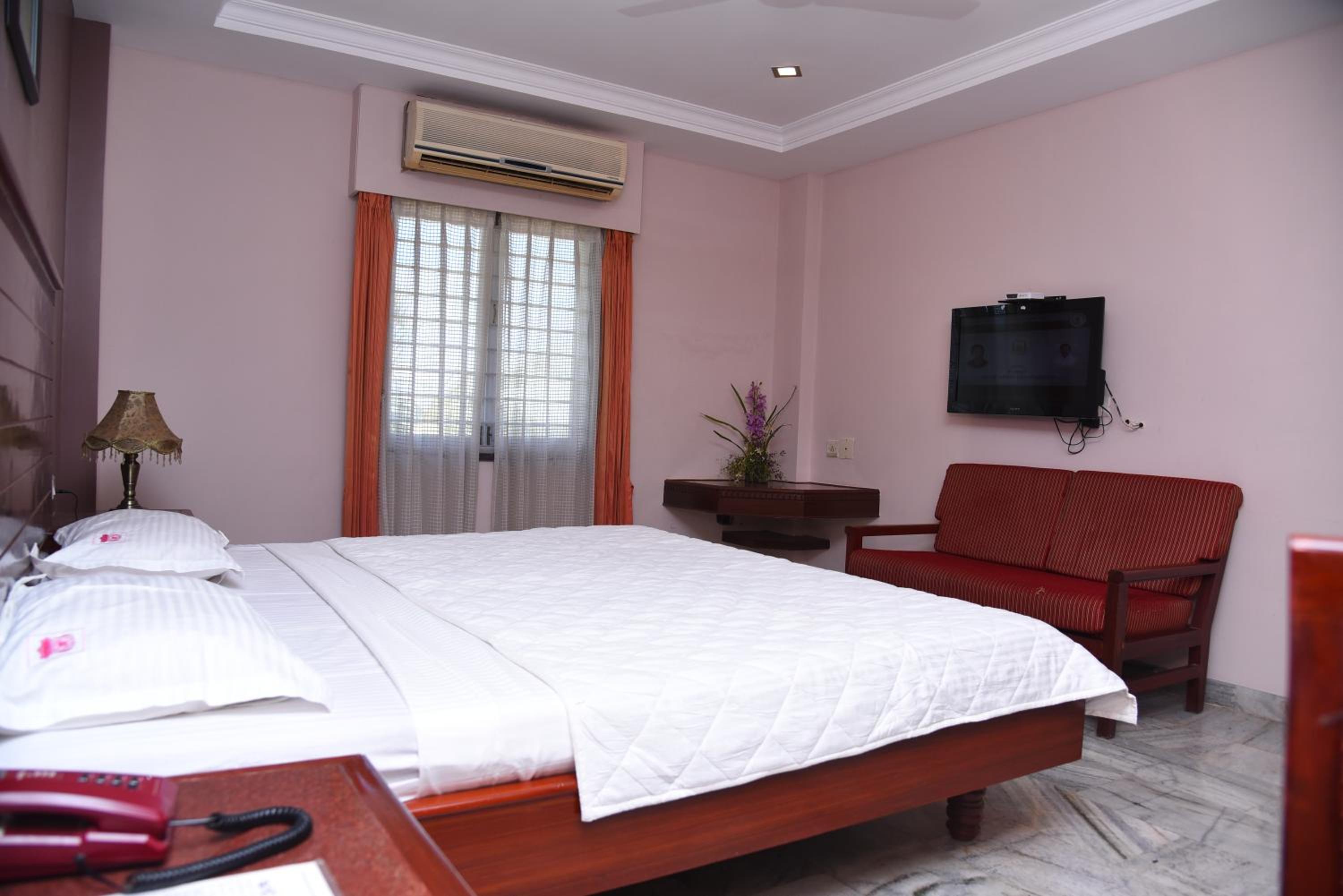 Deluxe Double Room photo 3