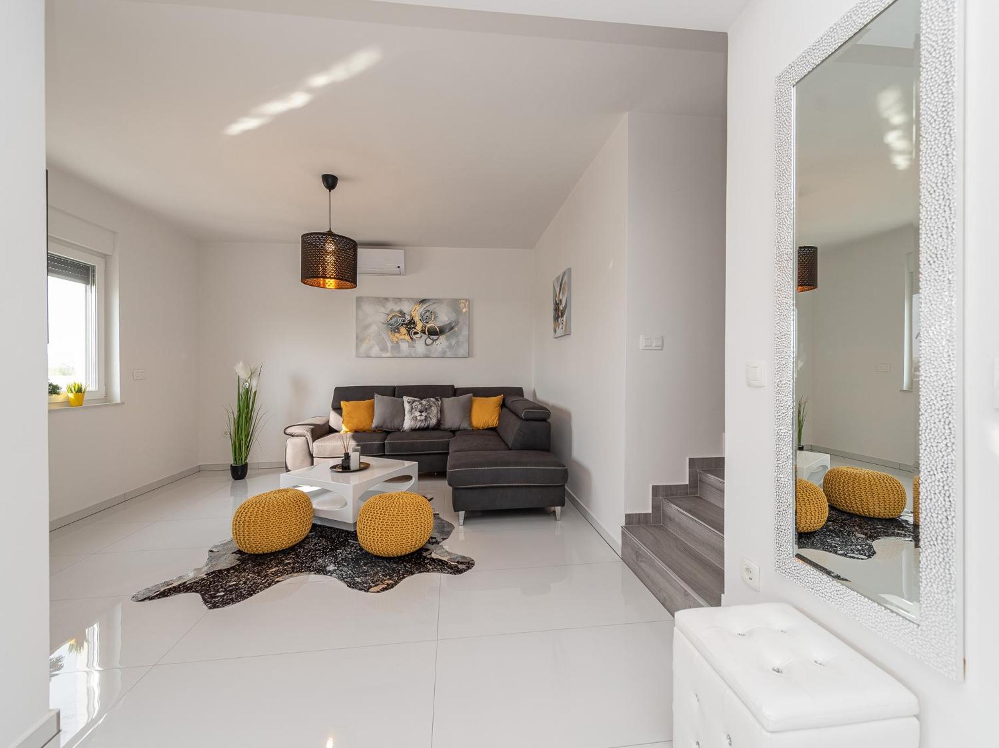 Four-Bedroom House photo 1