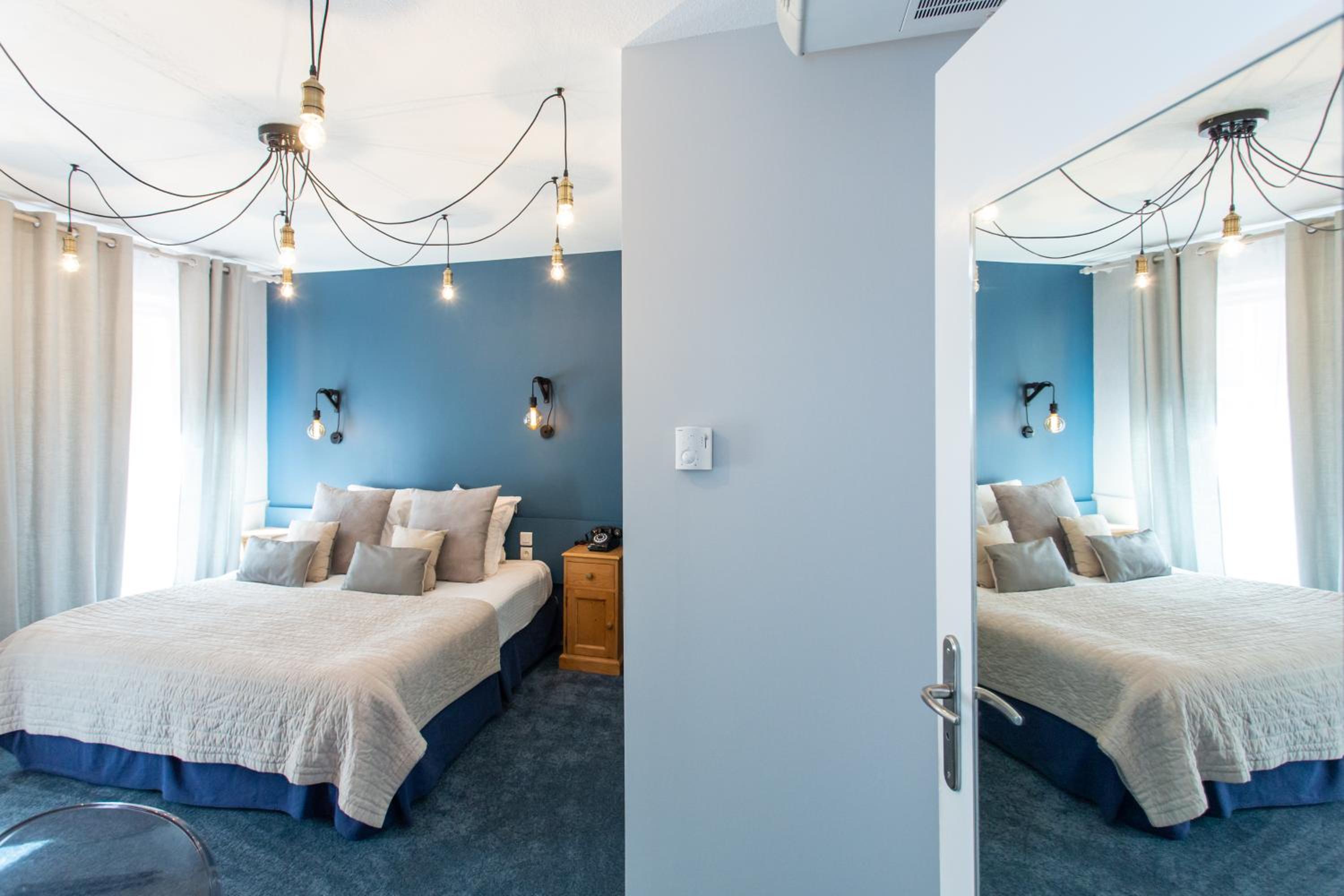 Deluxe Room - Photo 7
