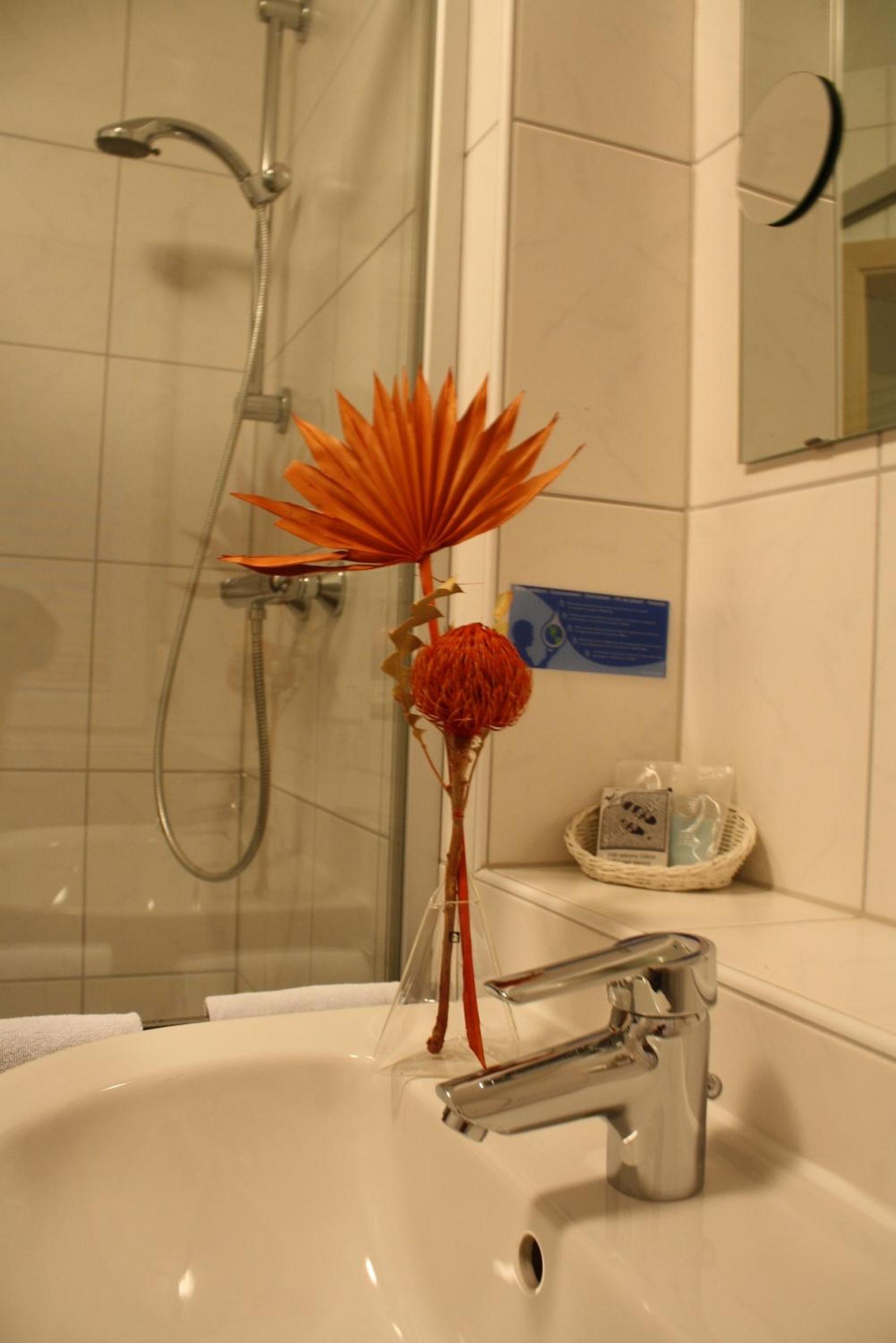 Double Room - Photo 2