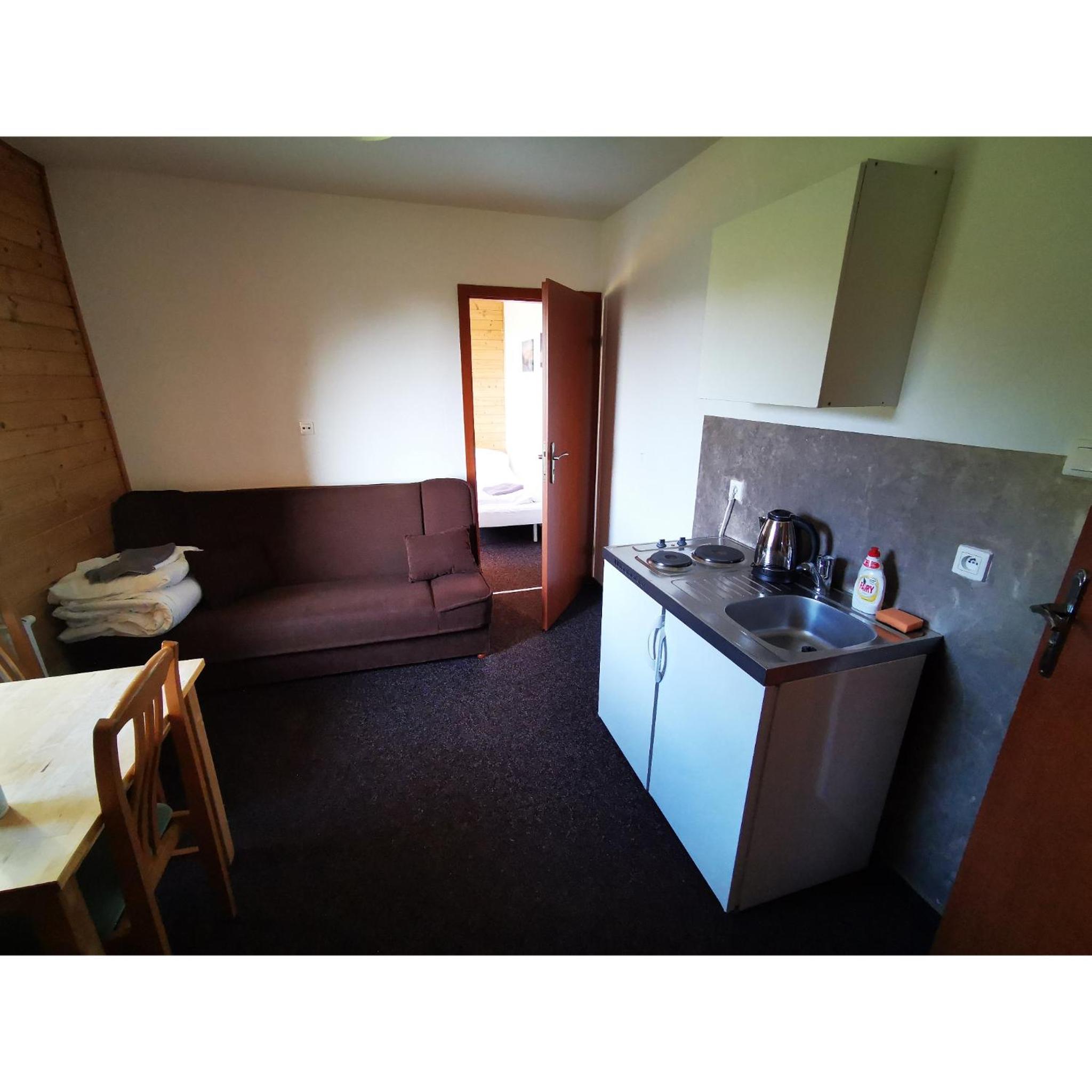 Quadruple Room with Bathroom - Photo 3