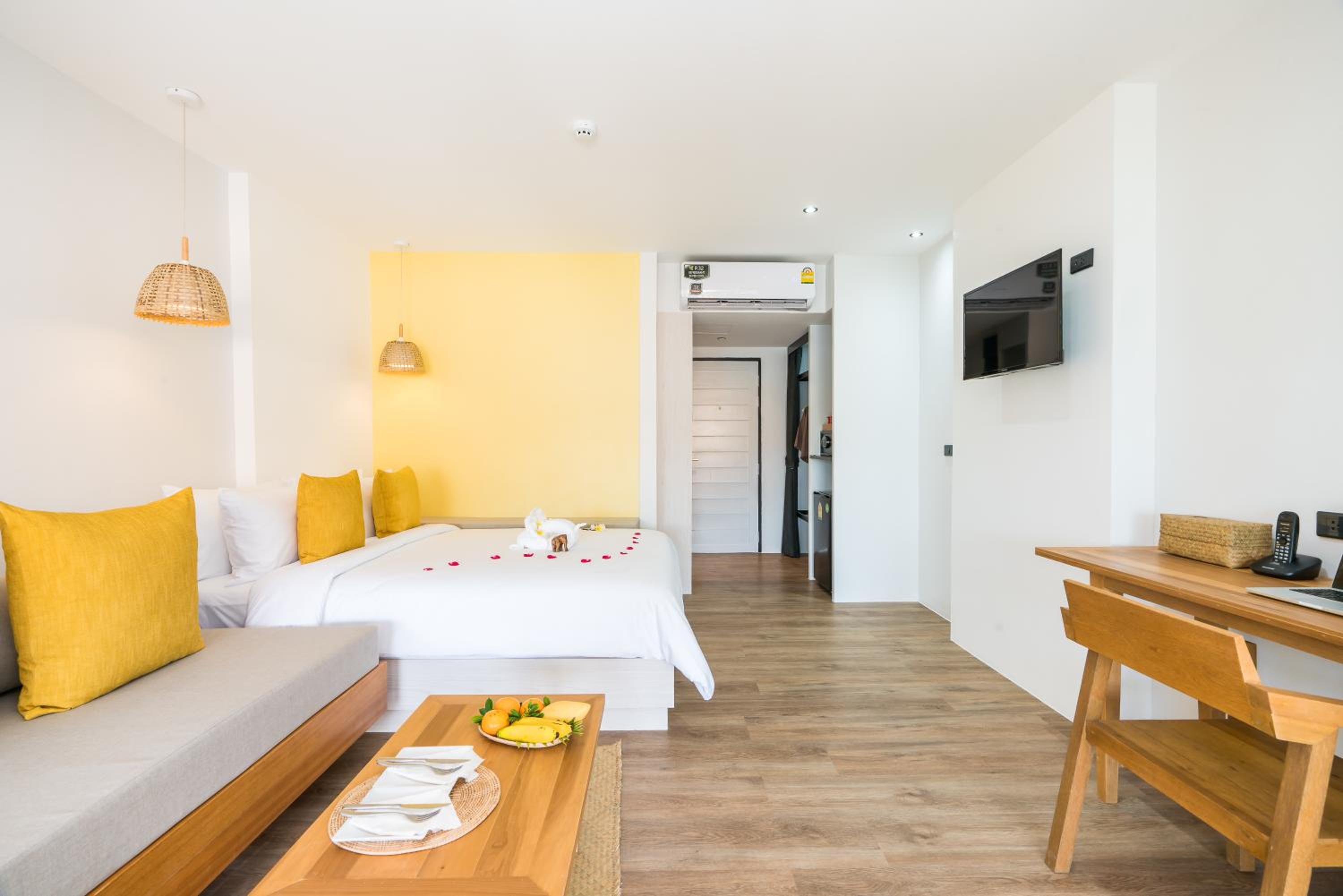 Deluxe Double or Twin Room photo 3