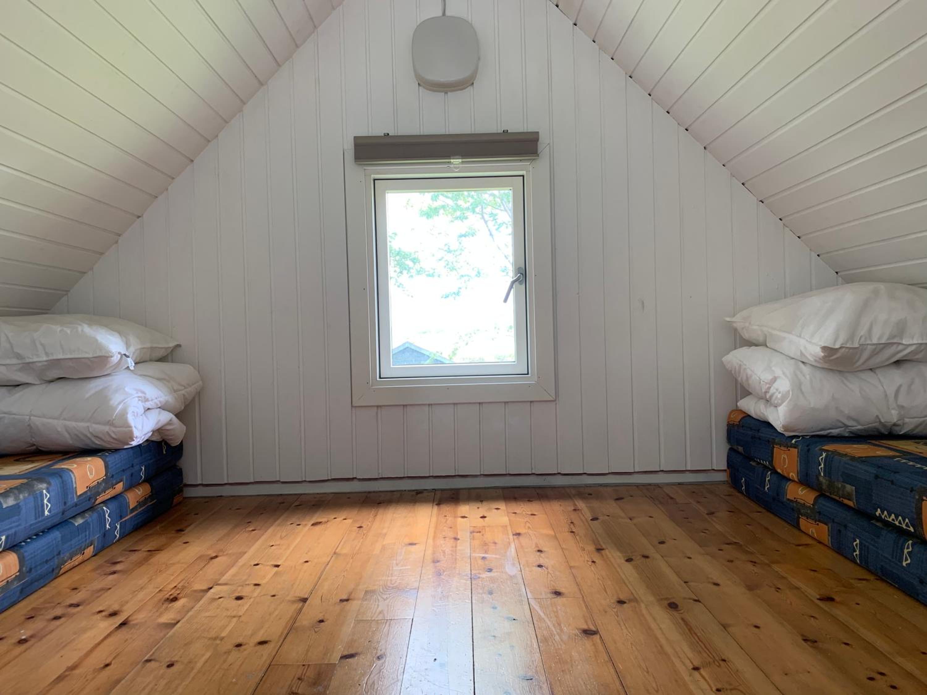 Four-Bedroom House - Photo 1