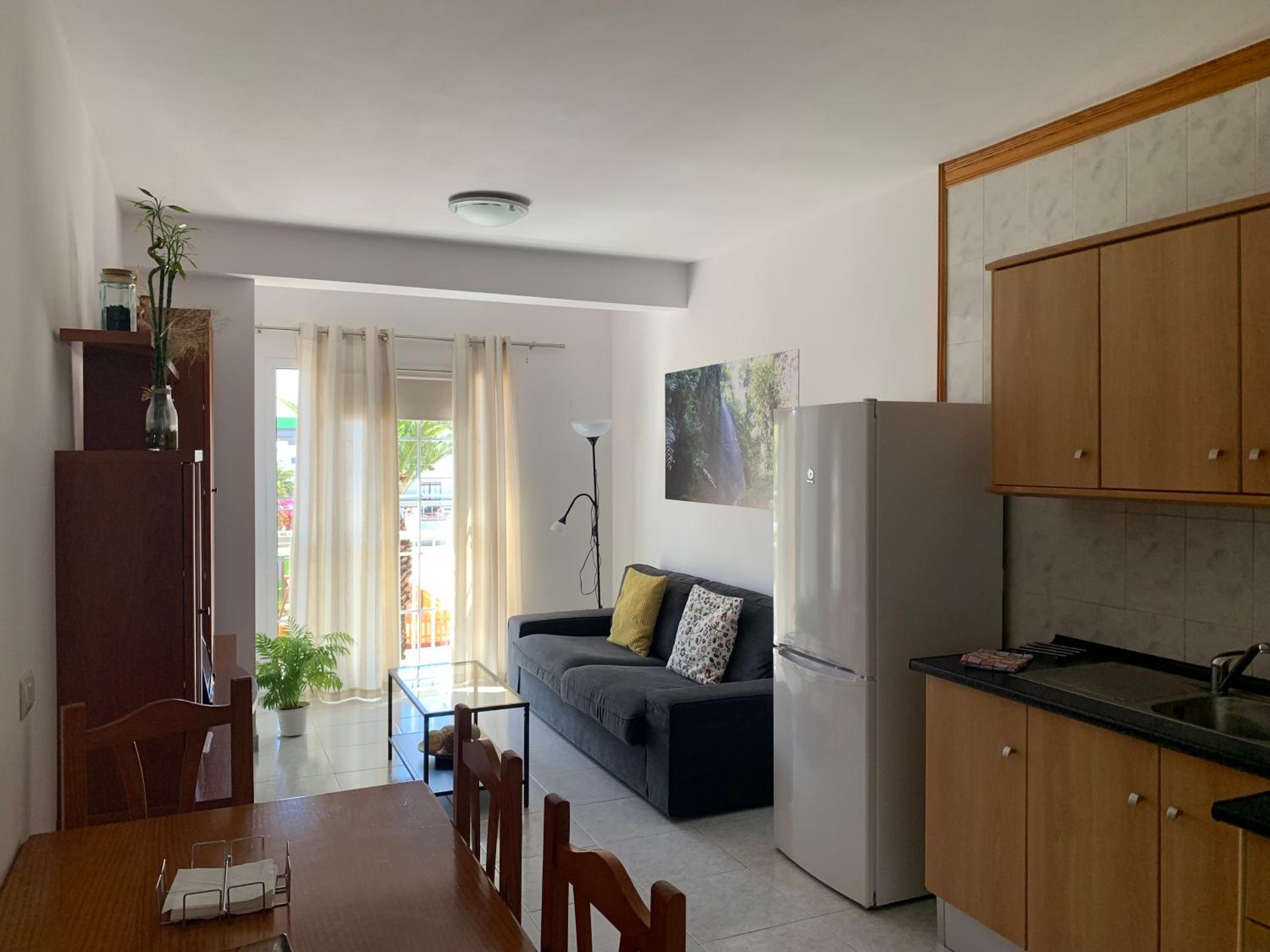 Apartamento con Balcón