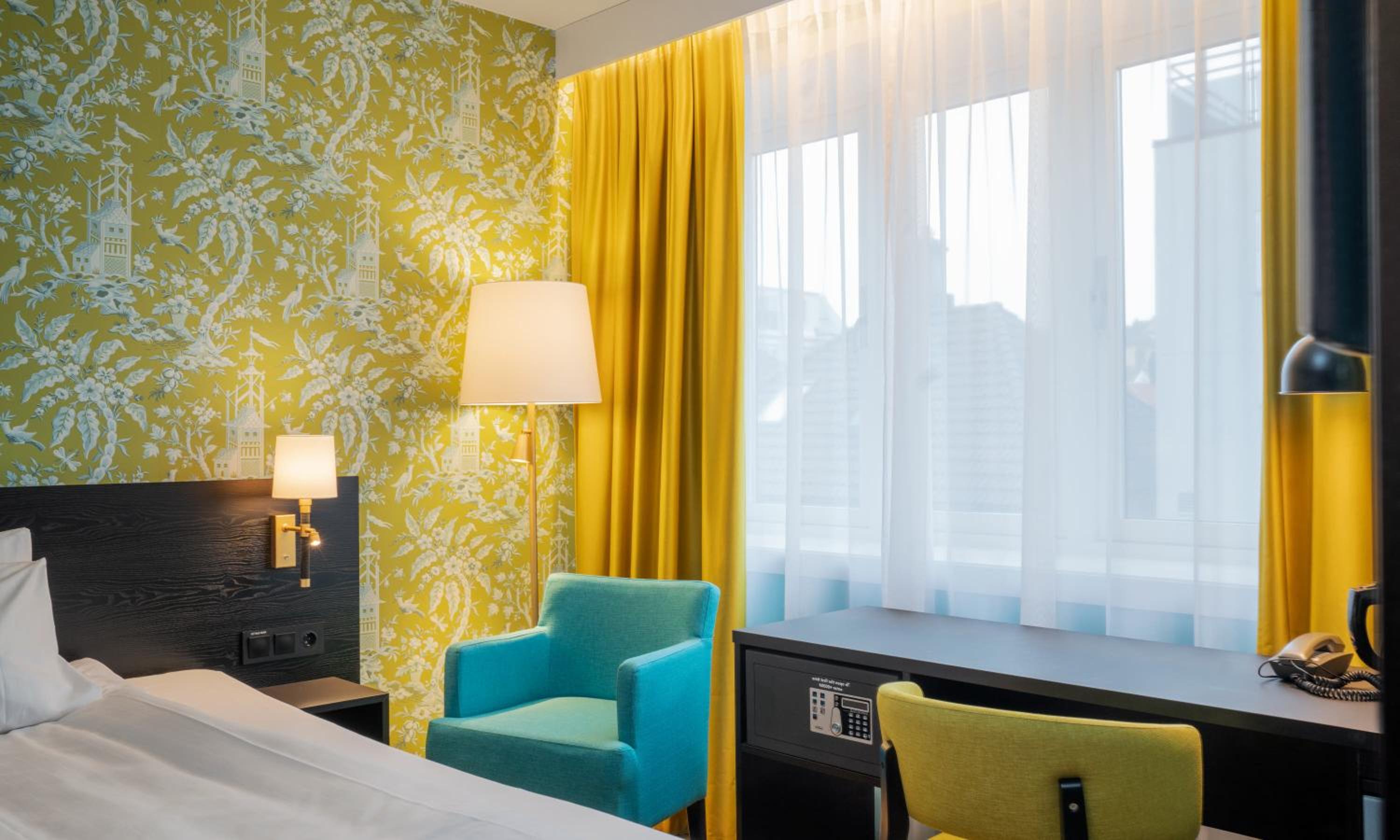 Standard Double Room - Photo 3