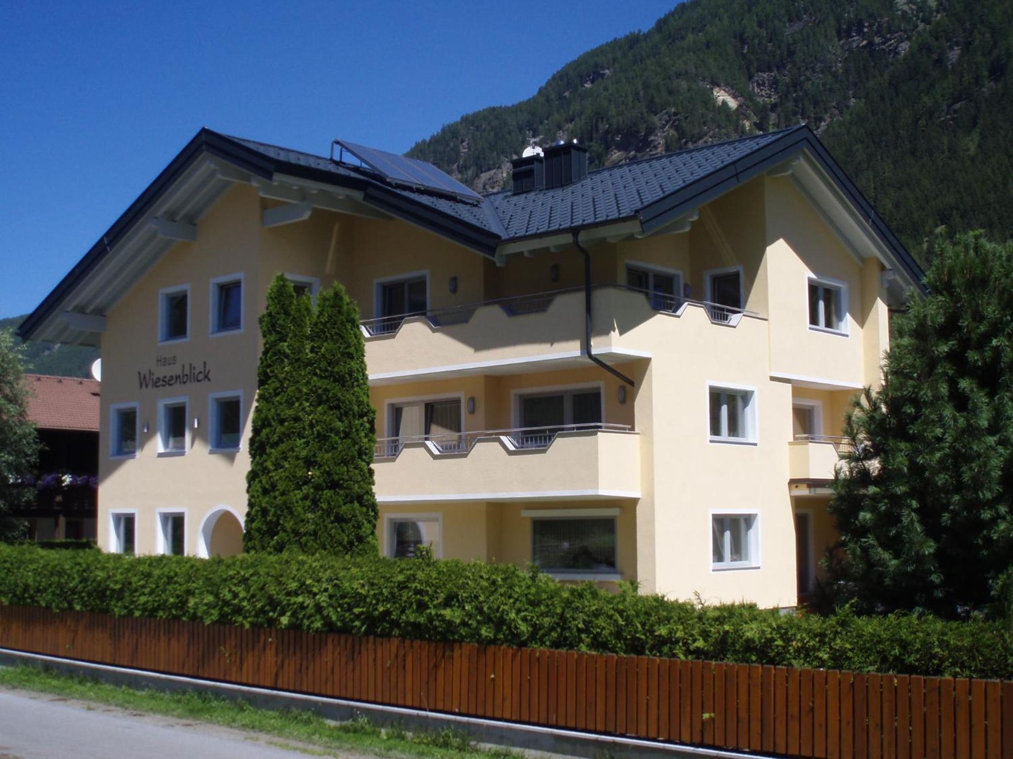 Double or Twin Room with Balcony photo 2