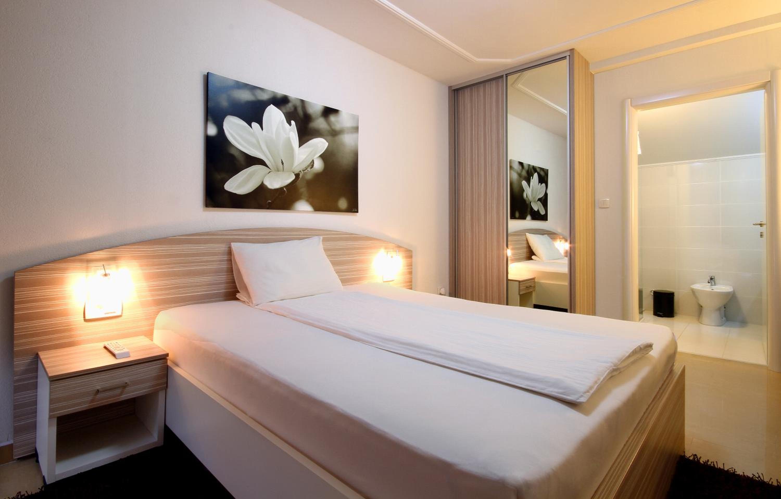 Standard Room with Balcony photo 1