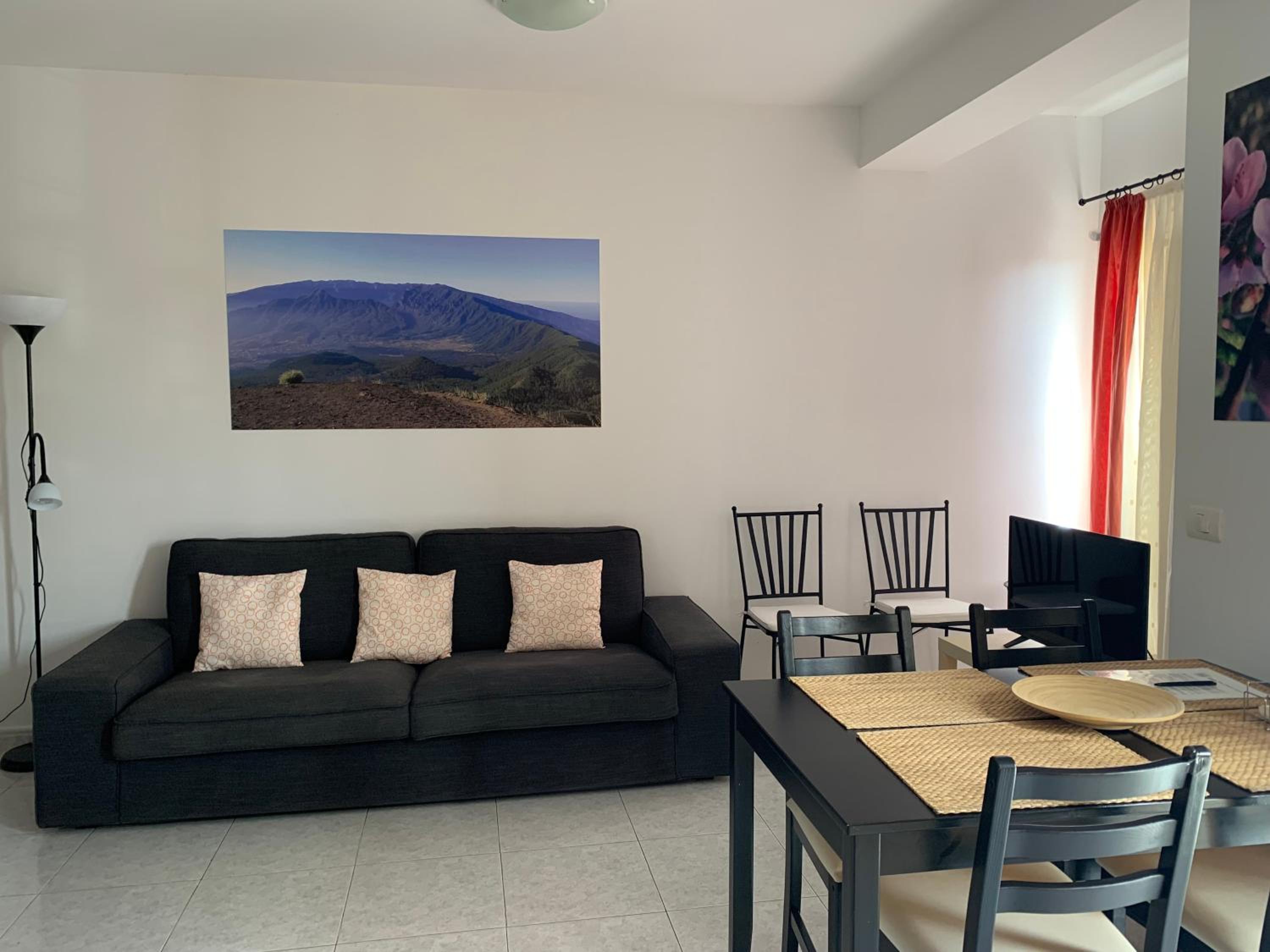 Apartamento con Balcón