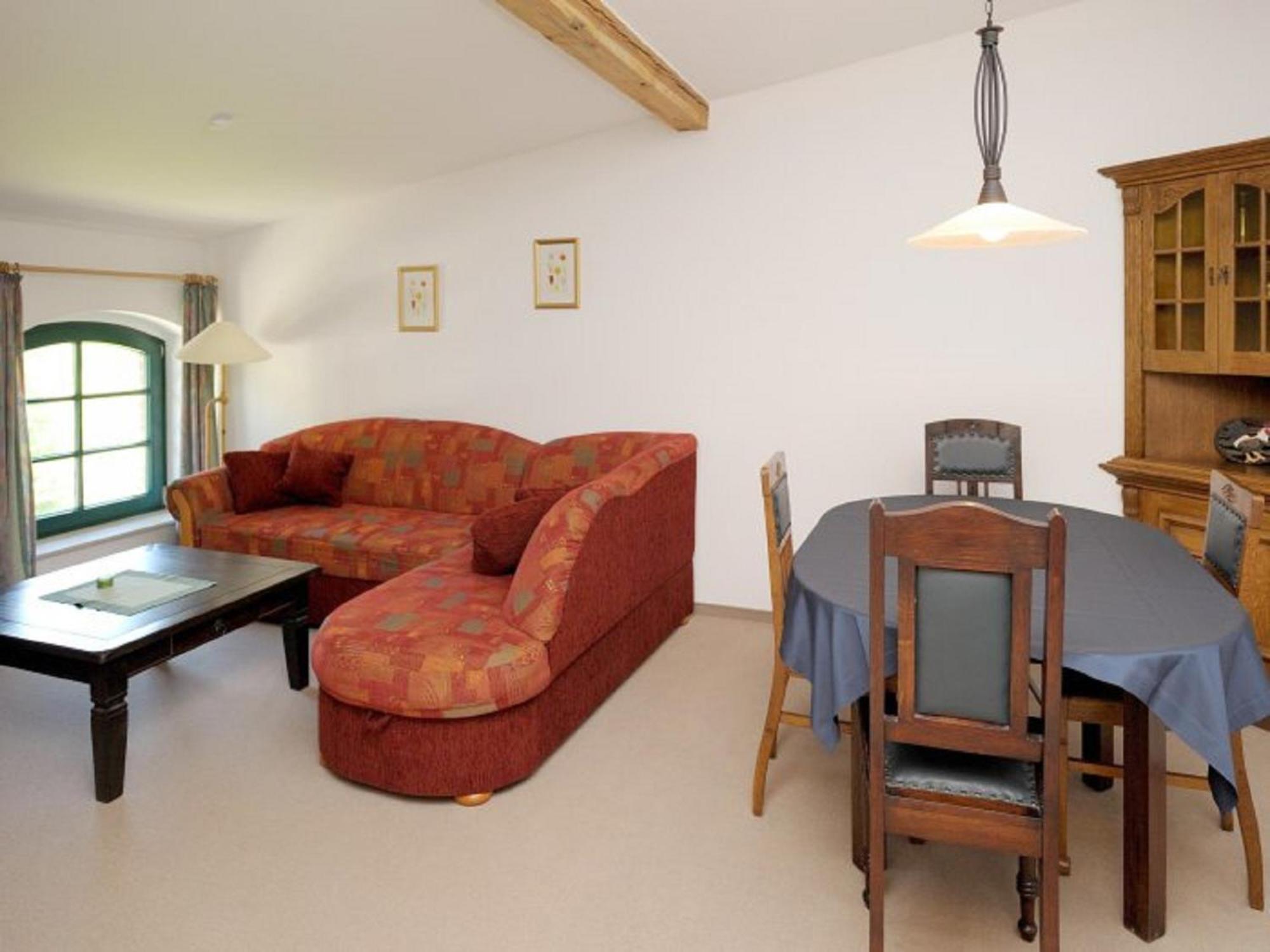 One-Bedroom Apartment photo 2