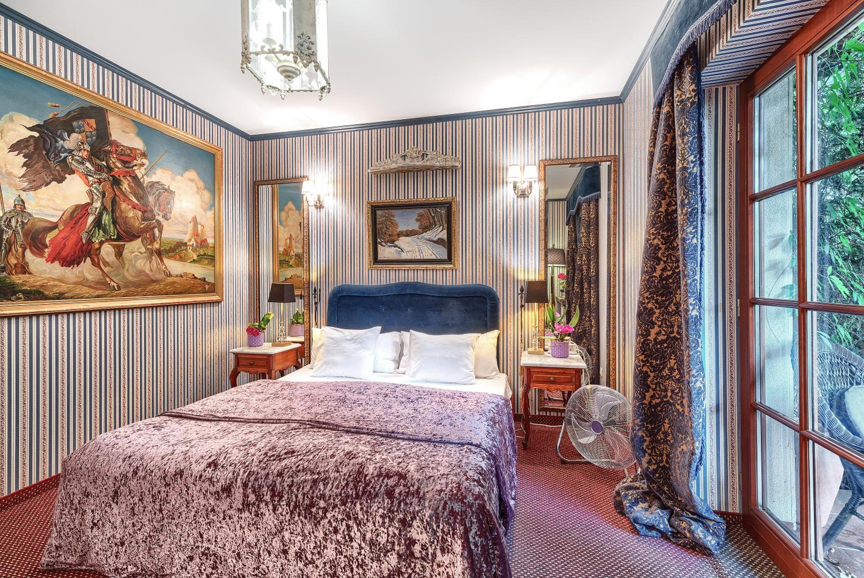 Double Room - Photo 9