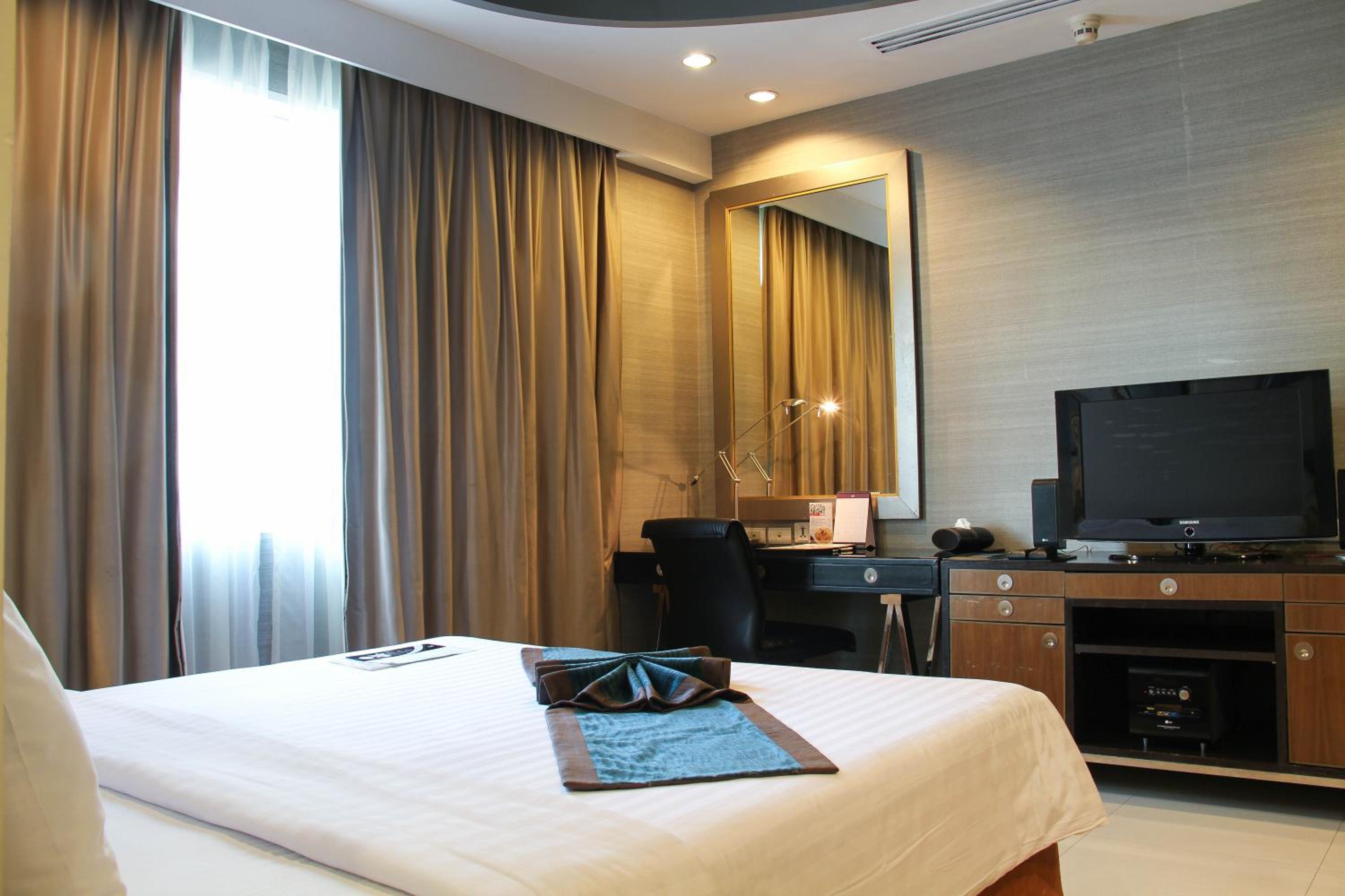Deluxe Double or Twin Room photo 3