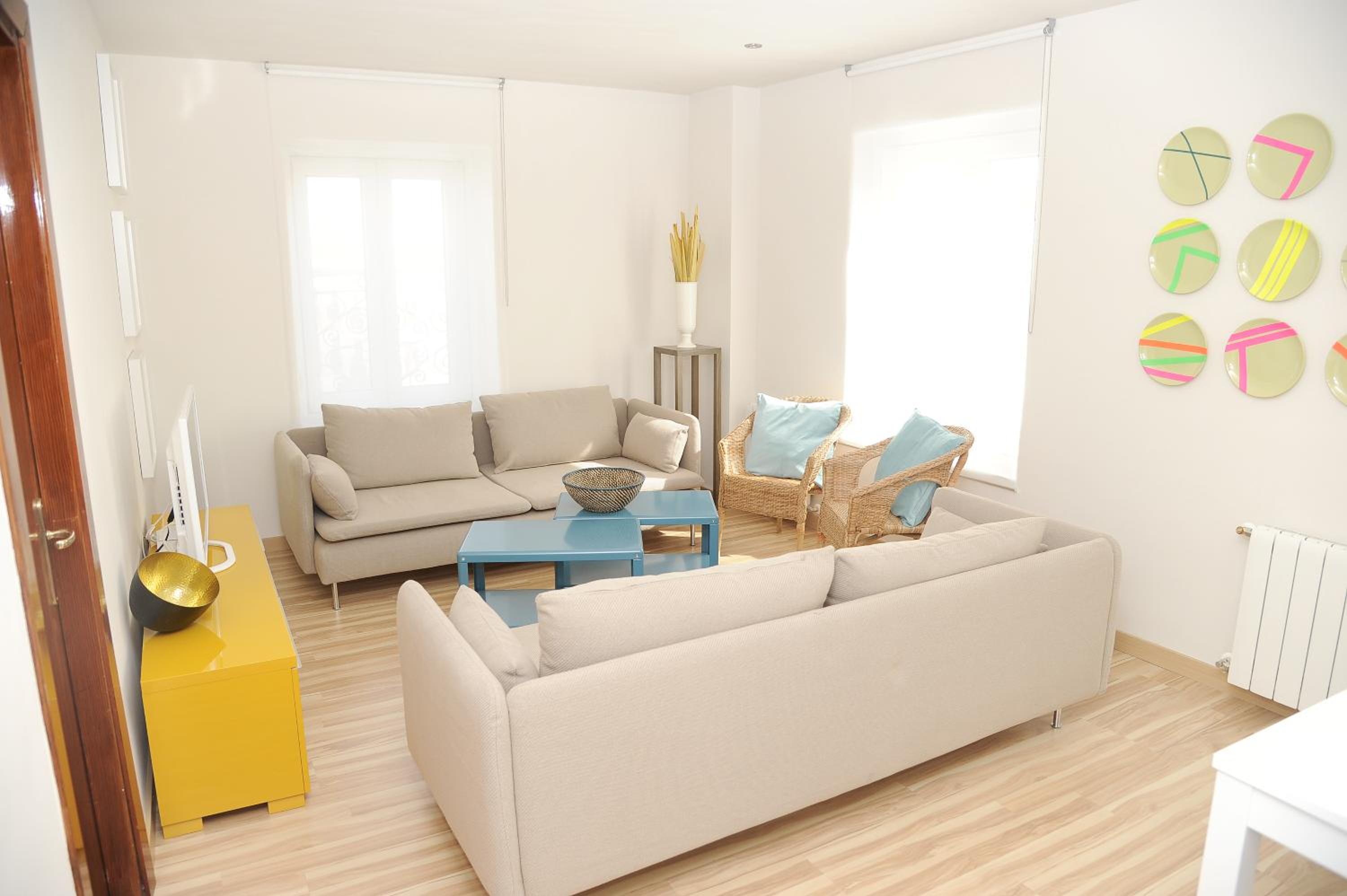 Apartamento económico de tres habitaciones.