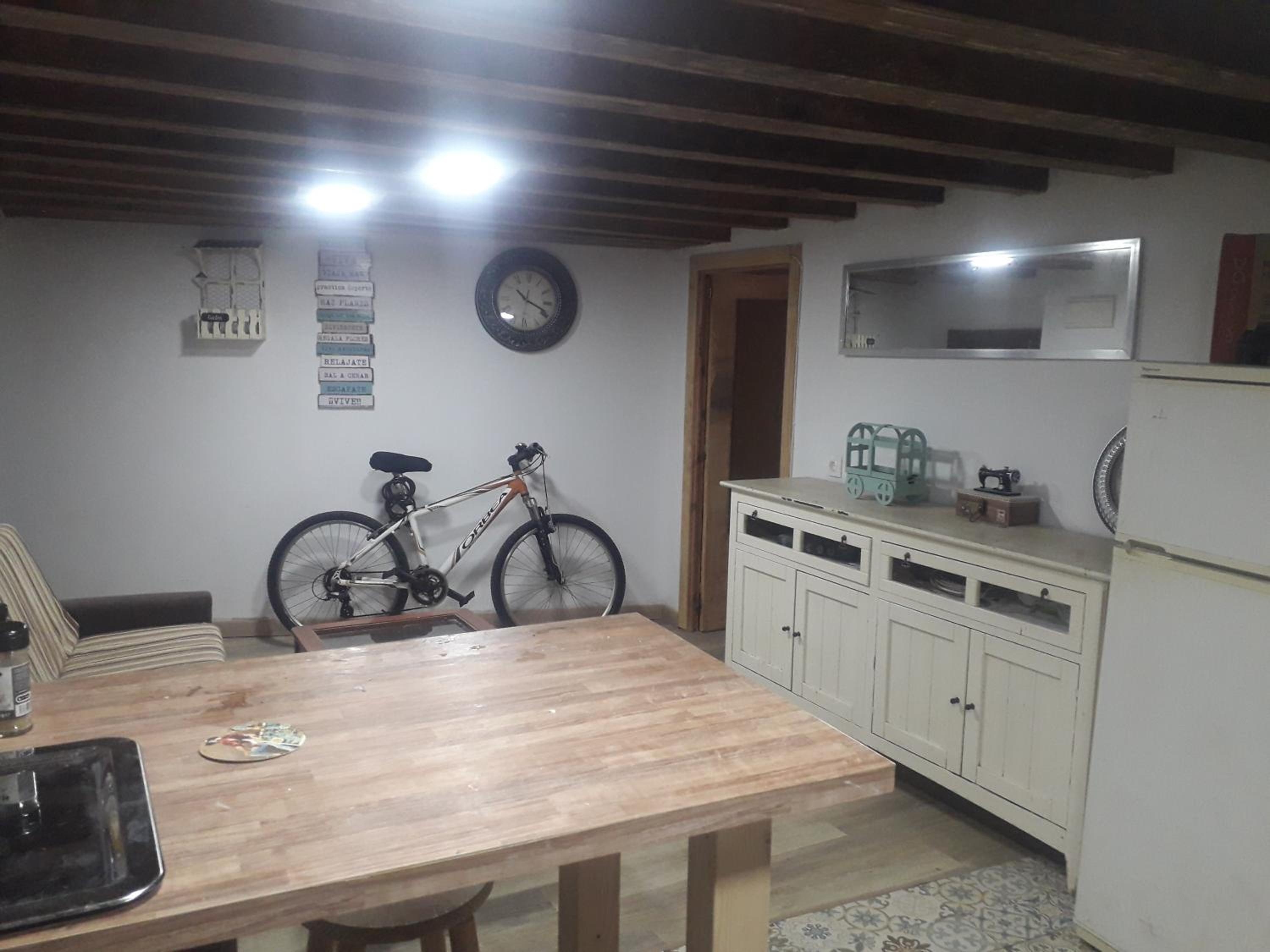 Two-Bedroom Apartment - Photo 2