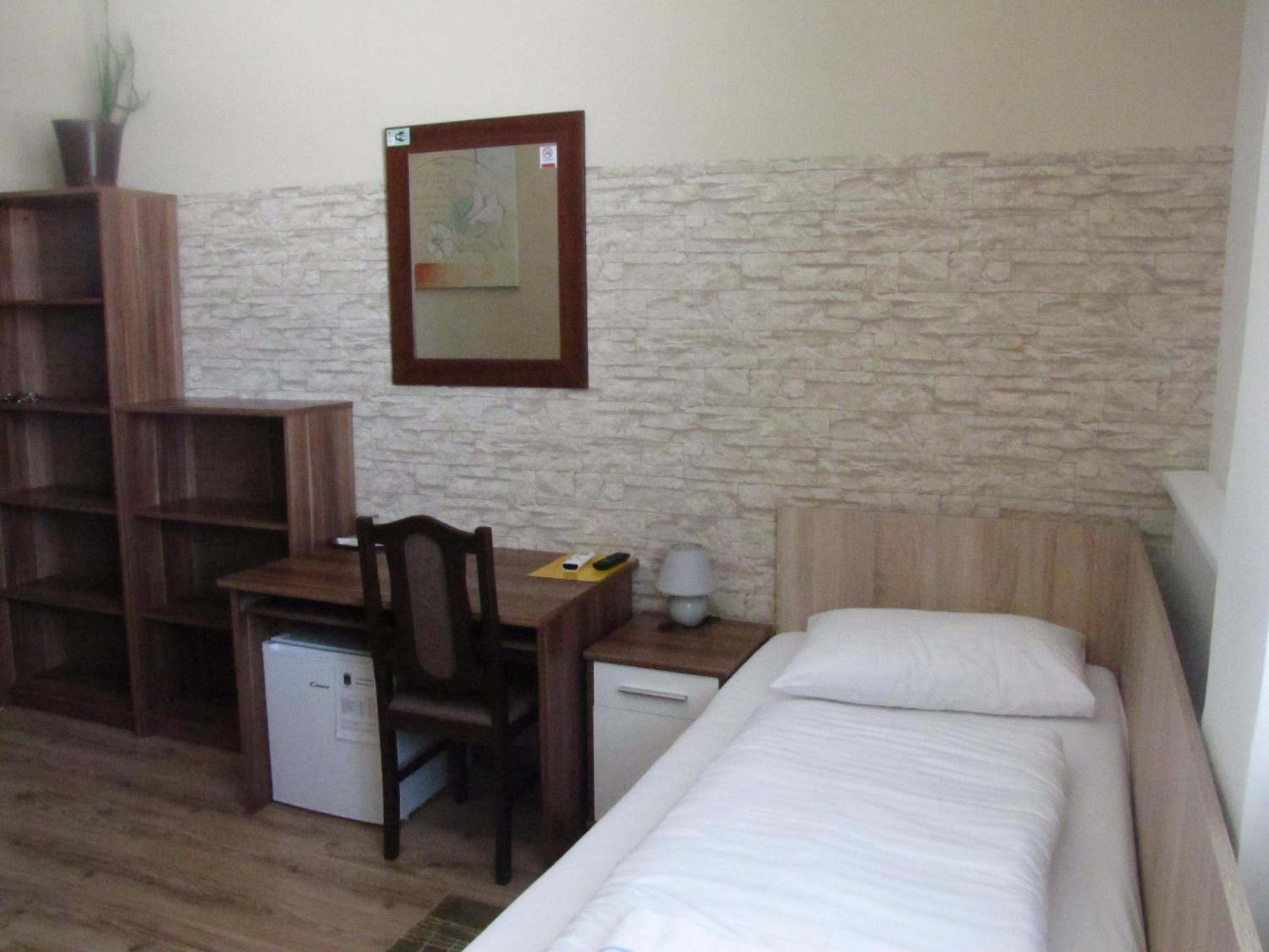 Single Room photo 3