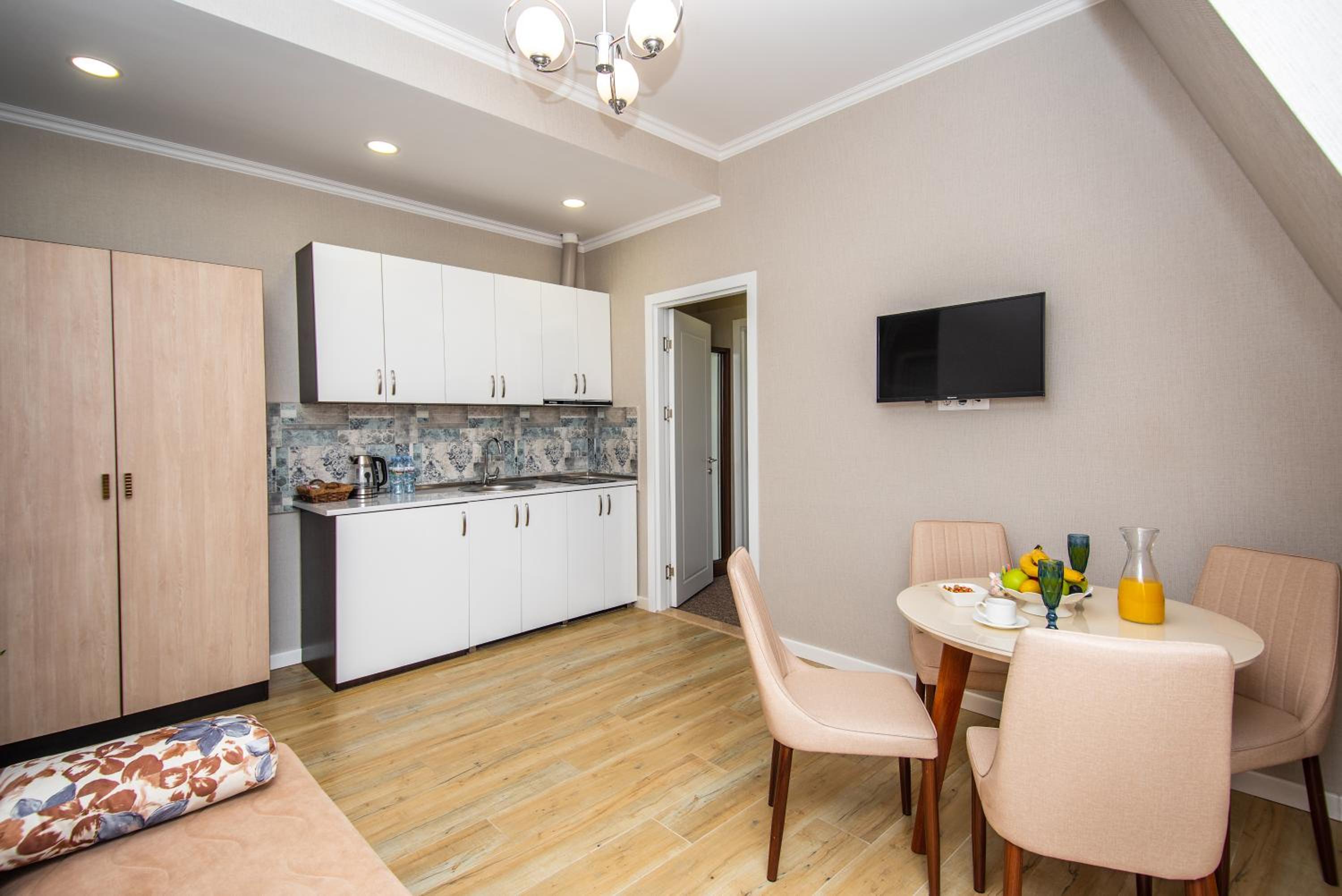 Two-Bedroom Apartment - Photo 7