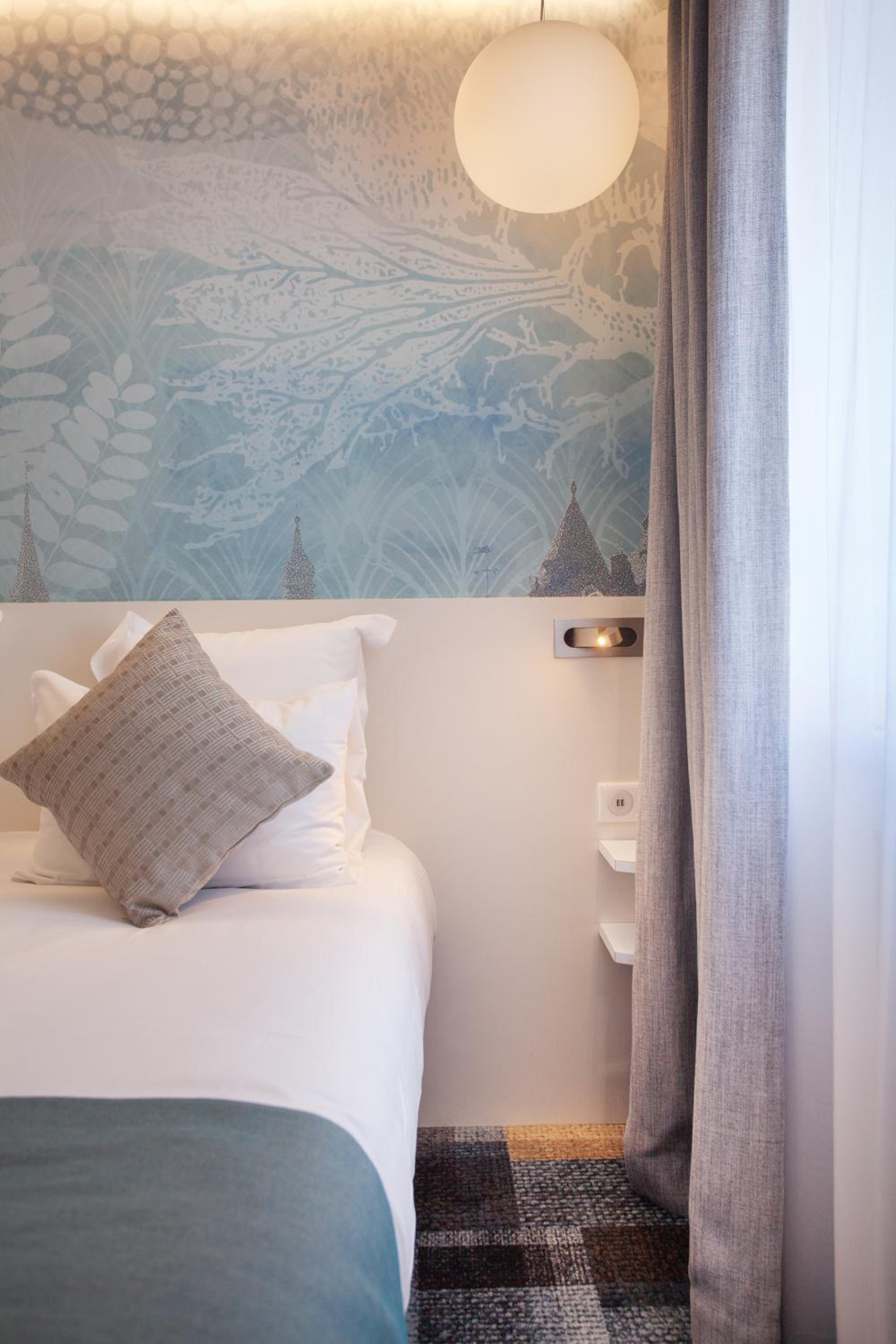 Comfort Double Room thumbnail 5
