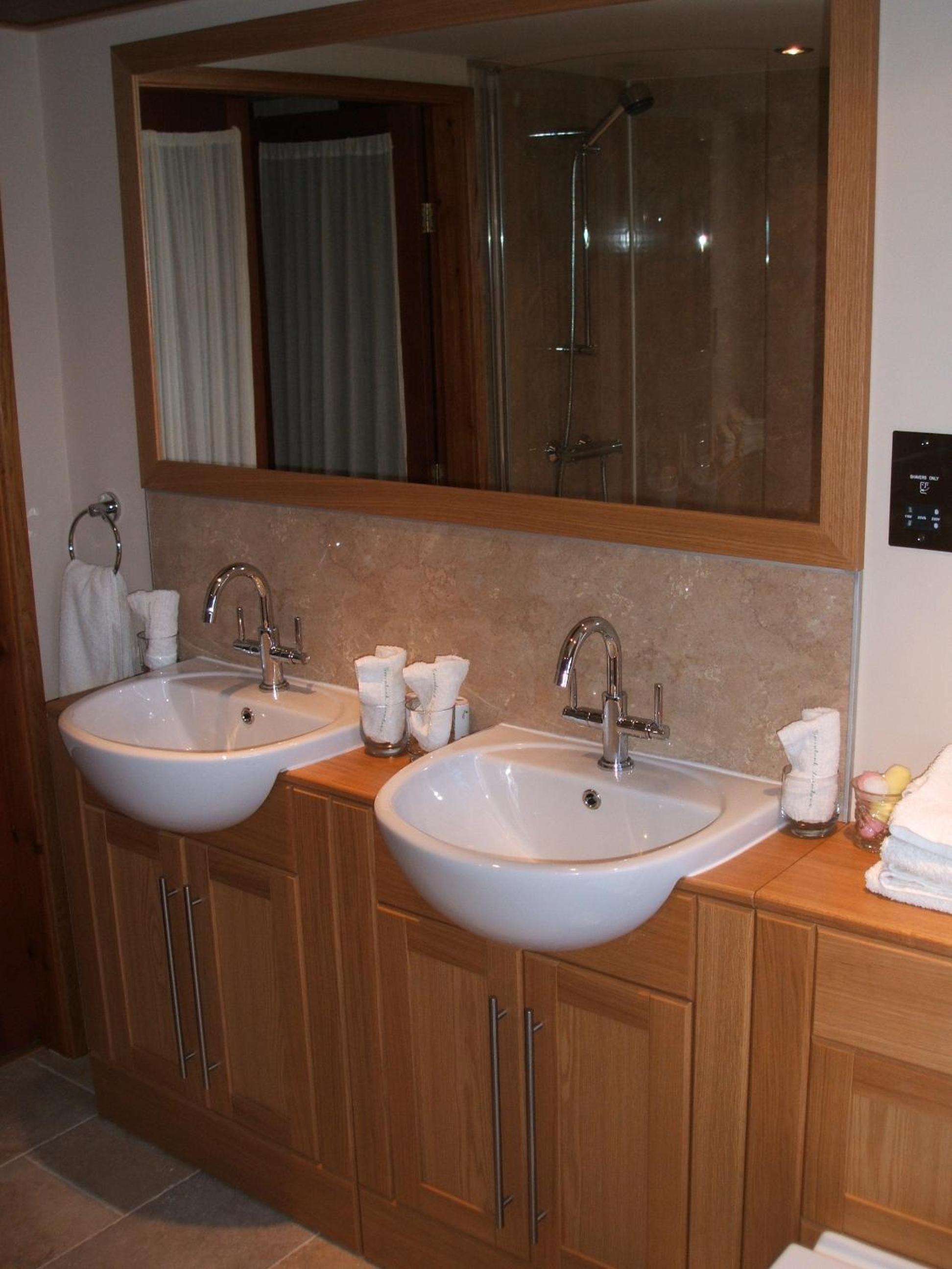 Double or Twin Room with Countryside View photo 3