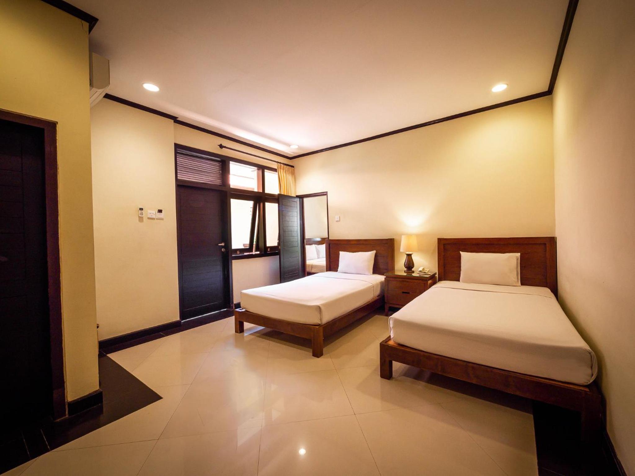 Deluxe Interconnecting Room with Garden View - Photo 3