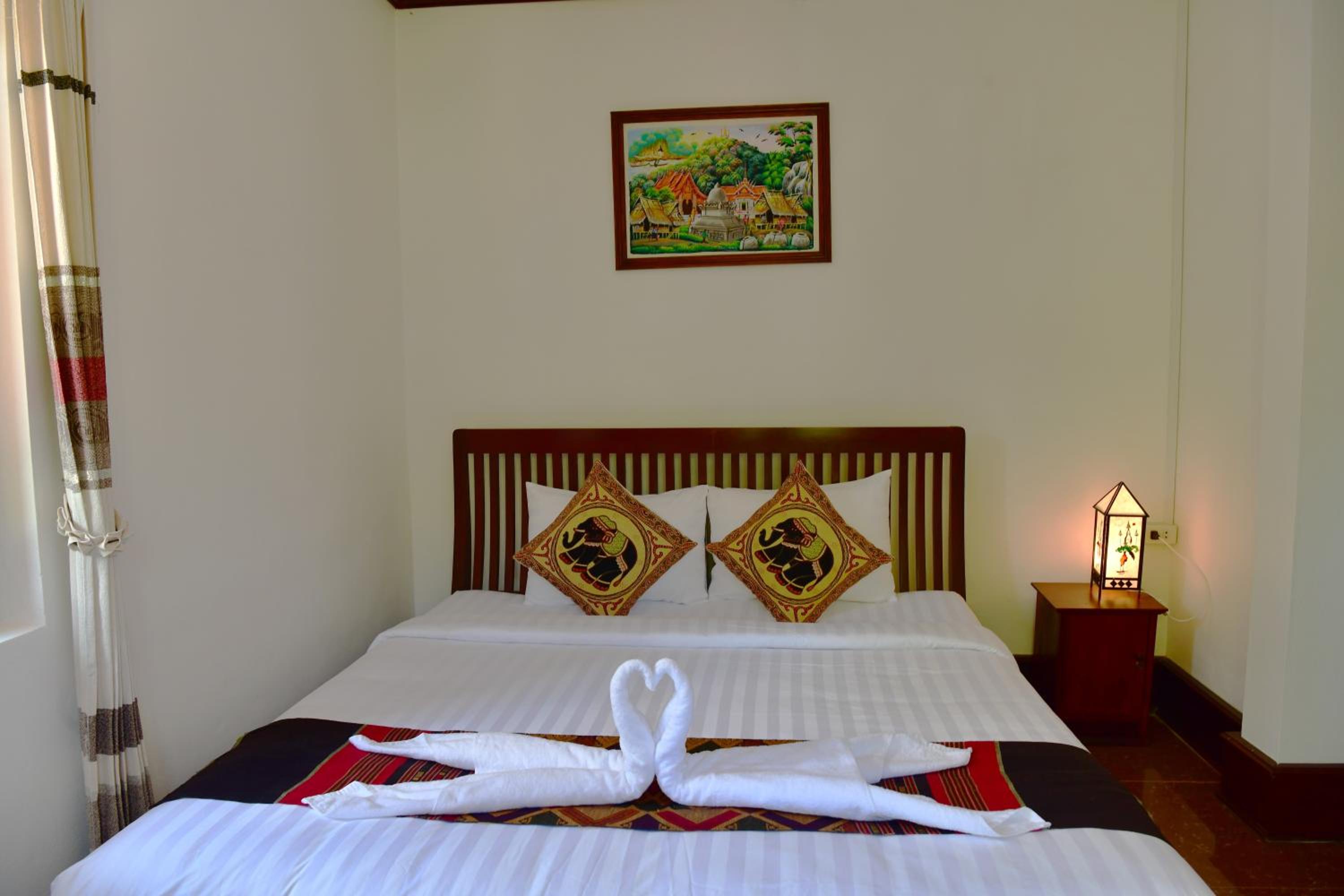 Deluxe Double Room with Balcony photo 2