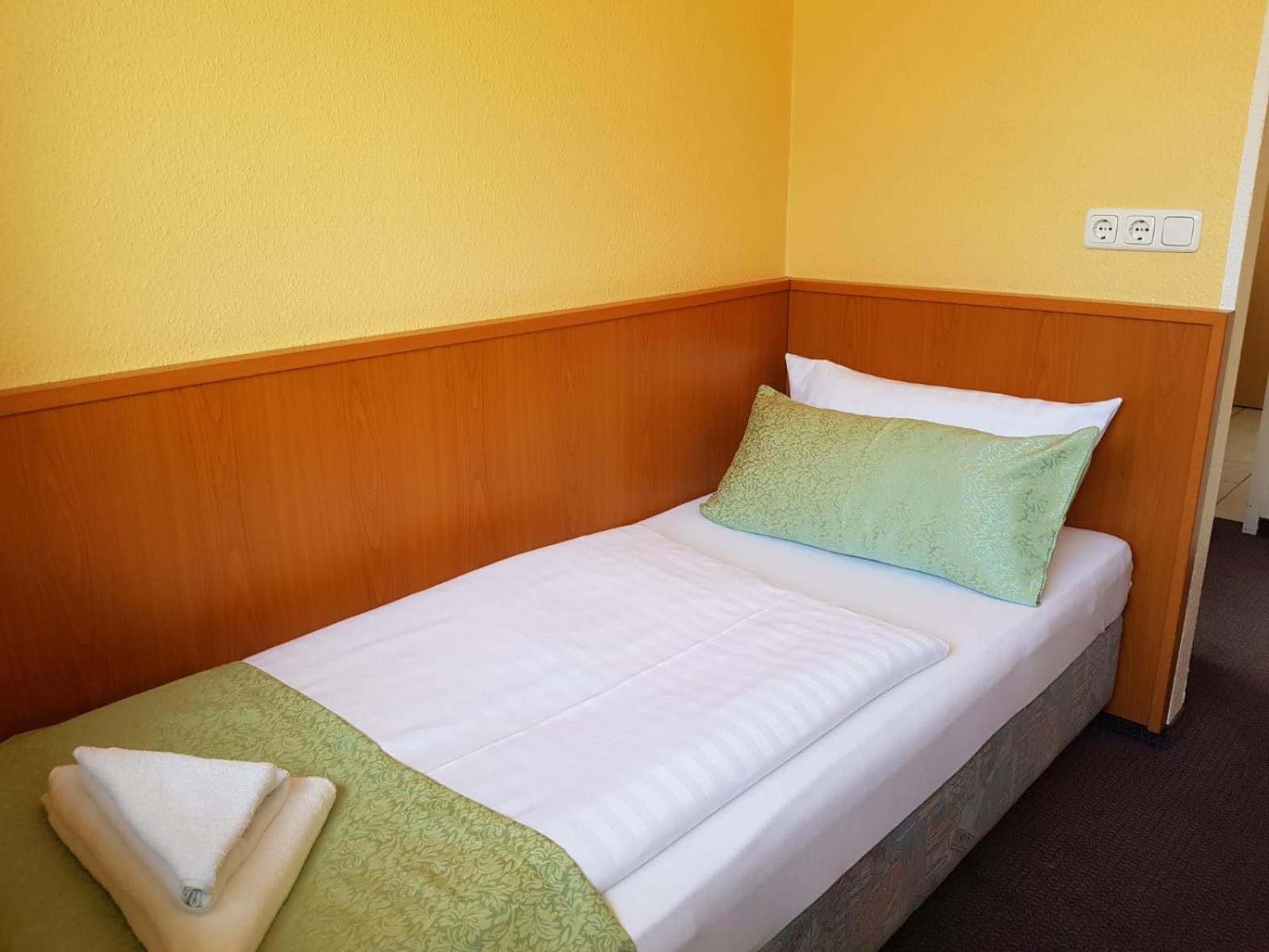 Single Room photo 3