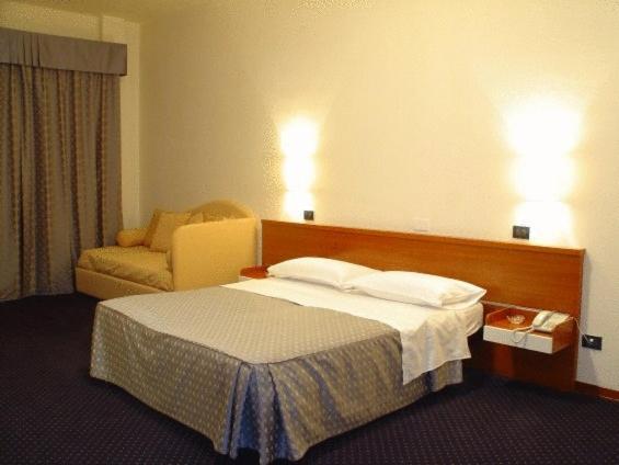 Triple Room - Photo 5