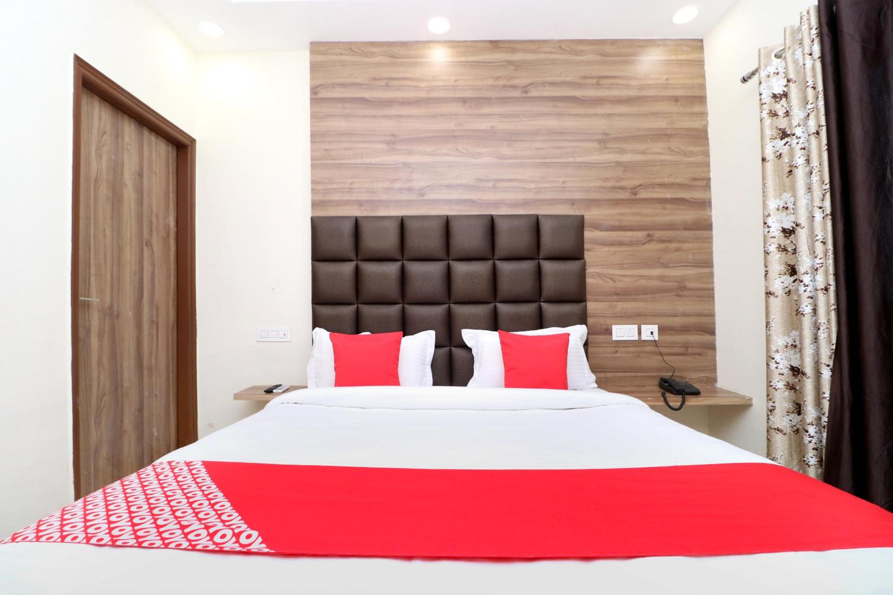 Classic Triple Room photo 1