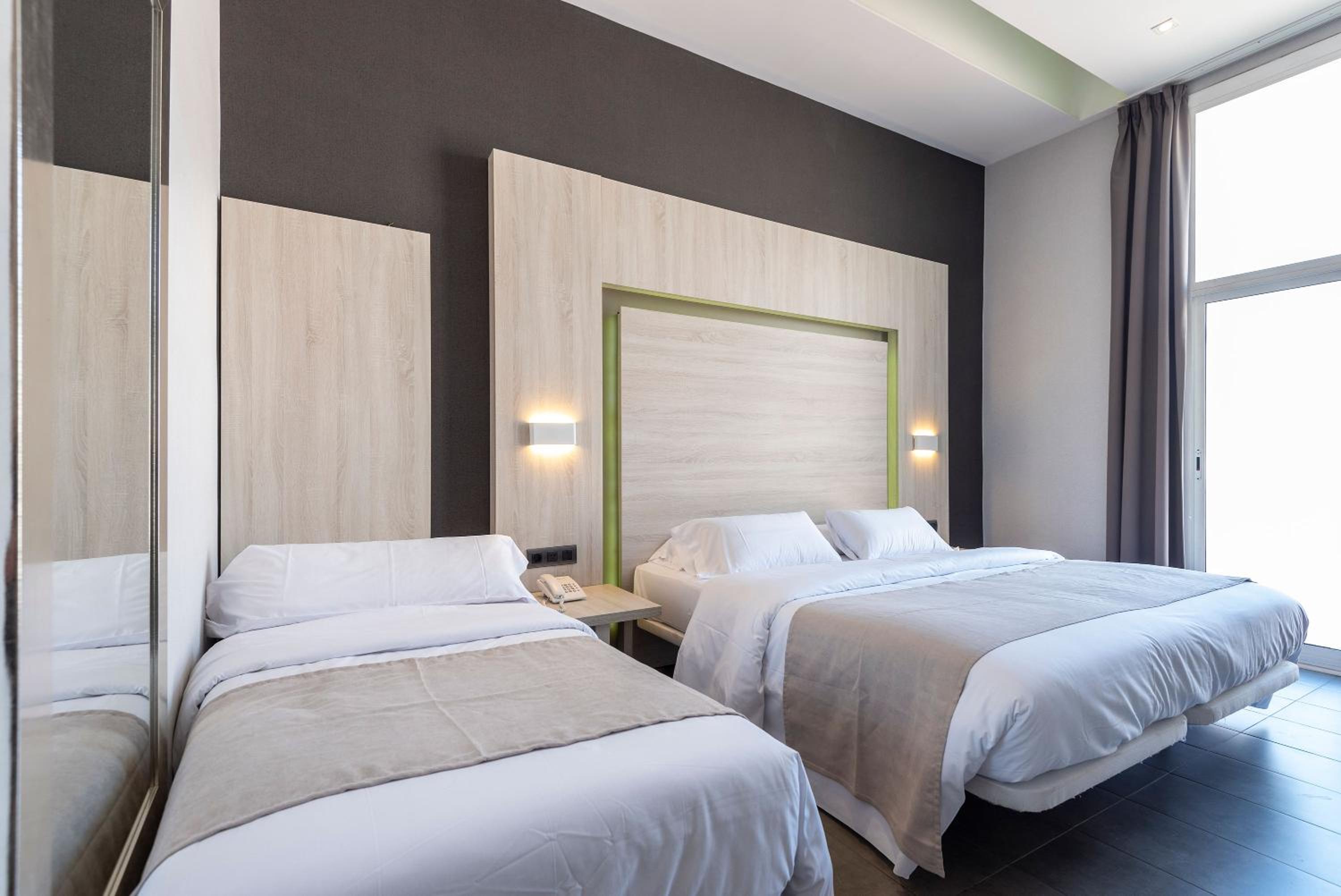 Triple Room with Balcony photo 2
