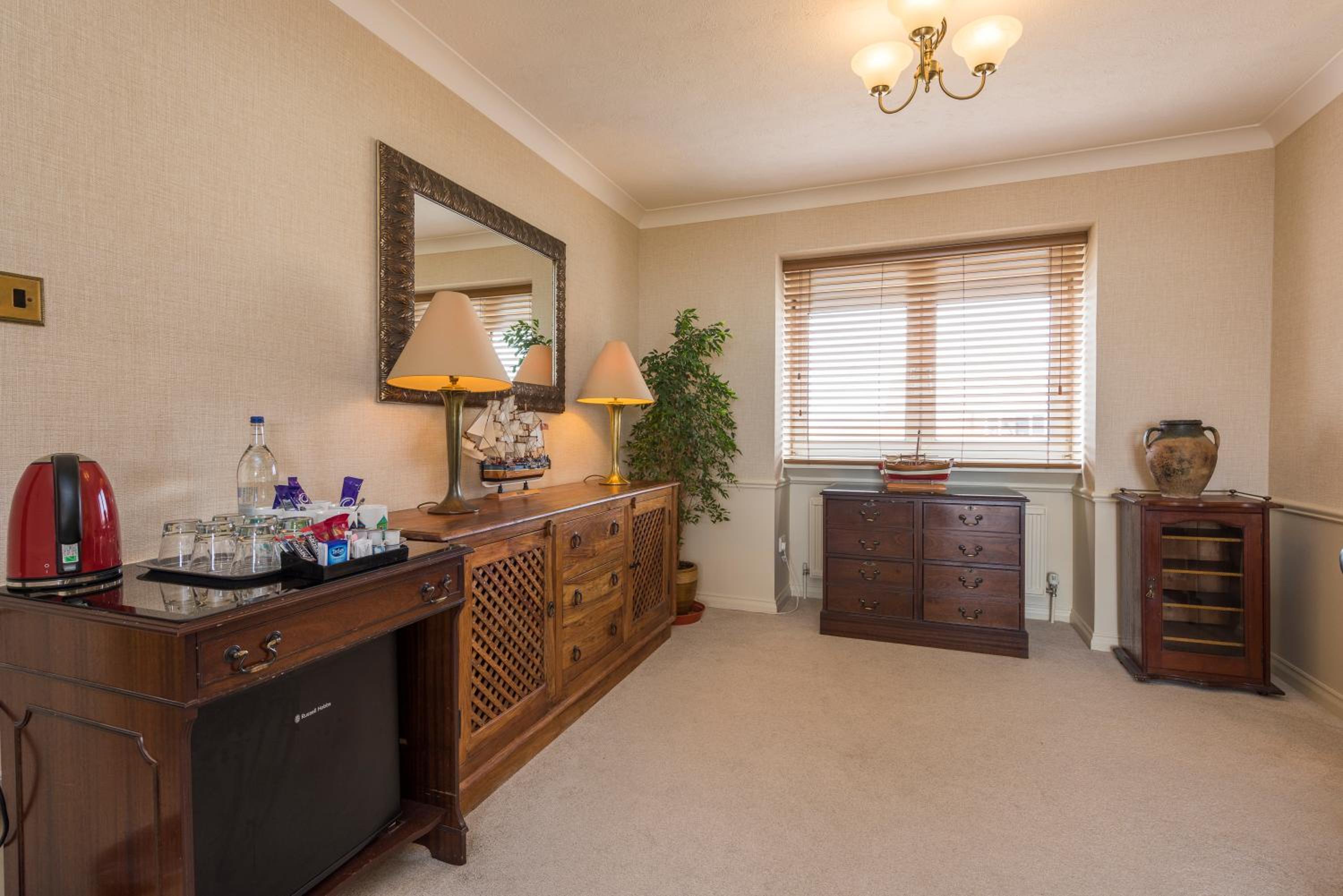King Suite with Sea View - Photo 8