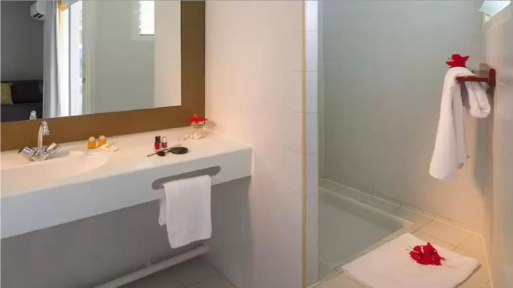One-Bedroom Apartment - Photo 5