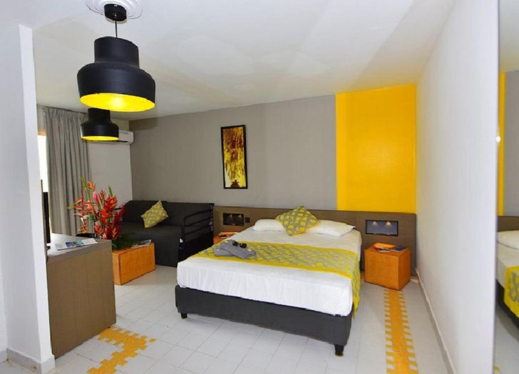 One-Bedroom Apartment - Photo 6