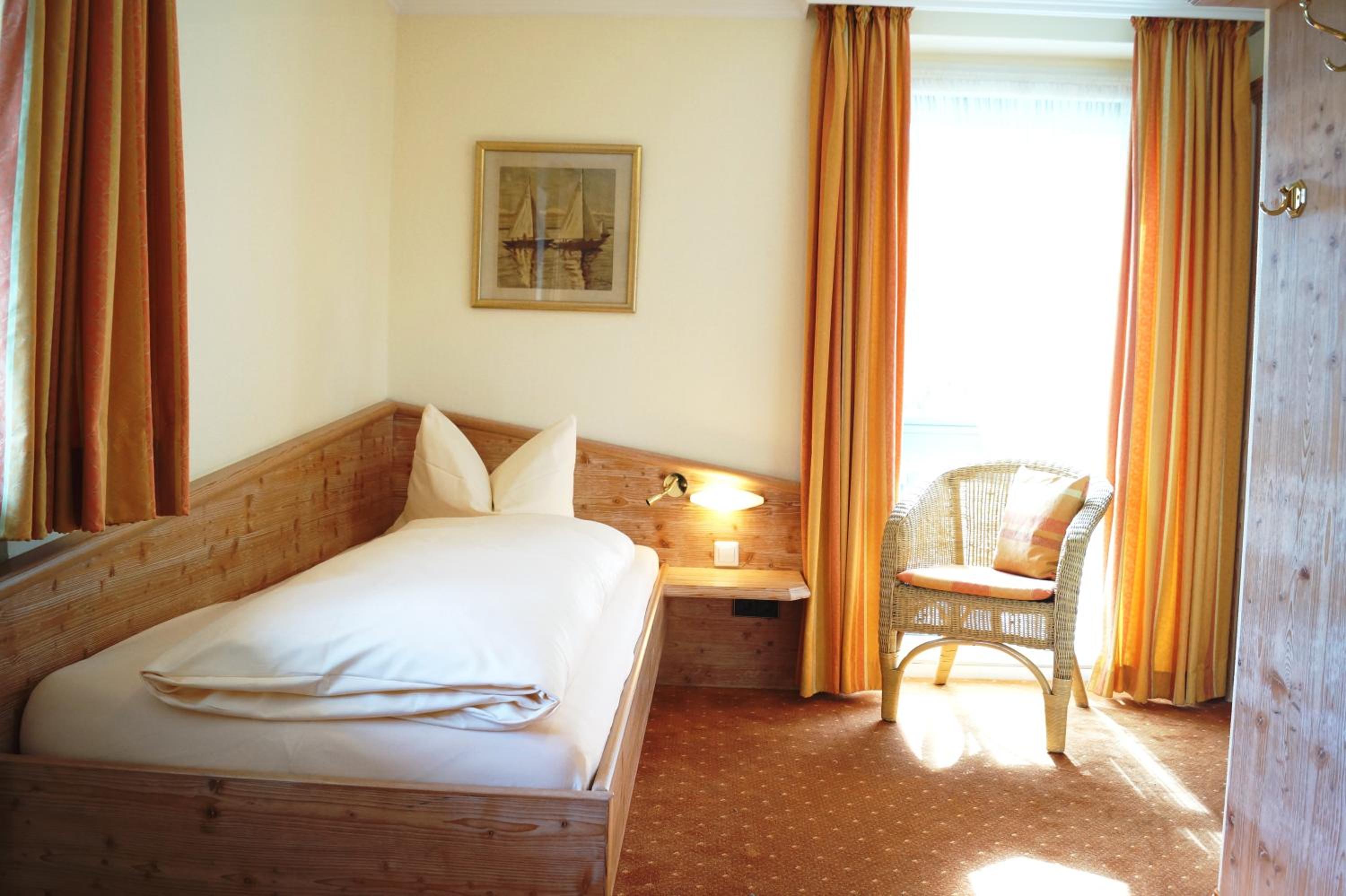 Single Room photo 2