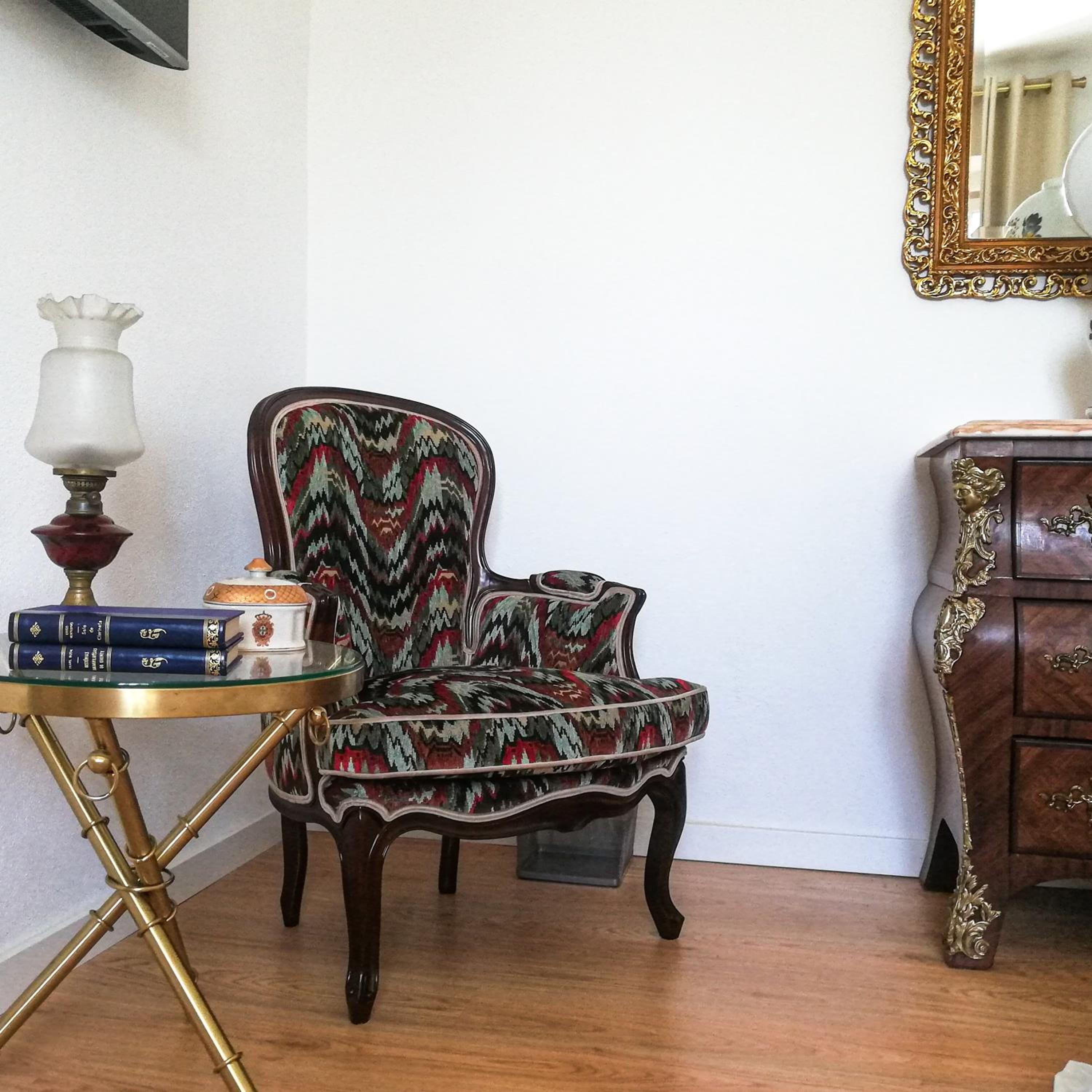 Suite - Photo 3