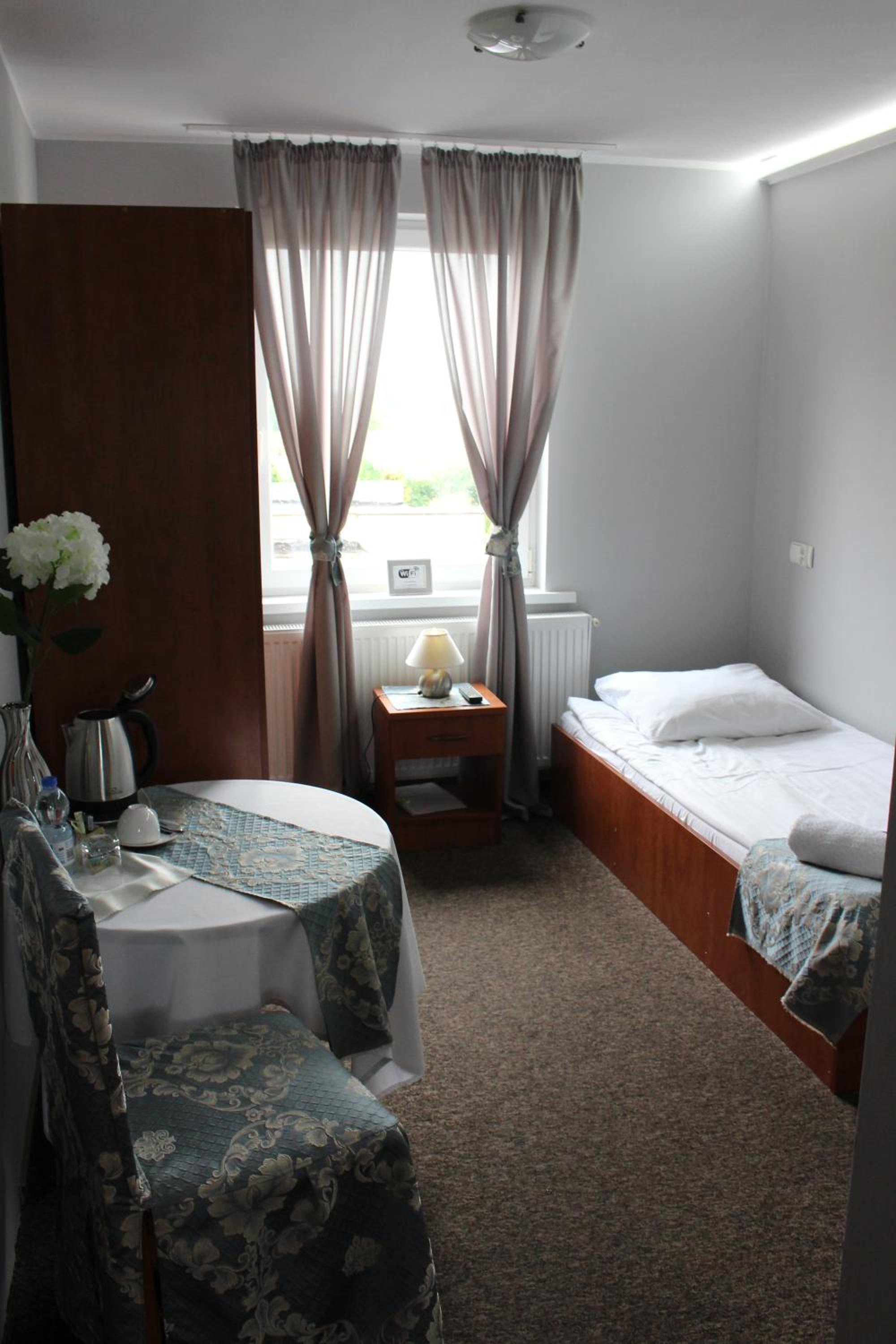 Single Room photo 3